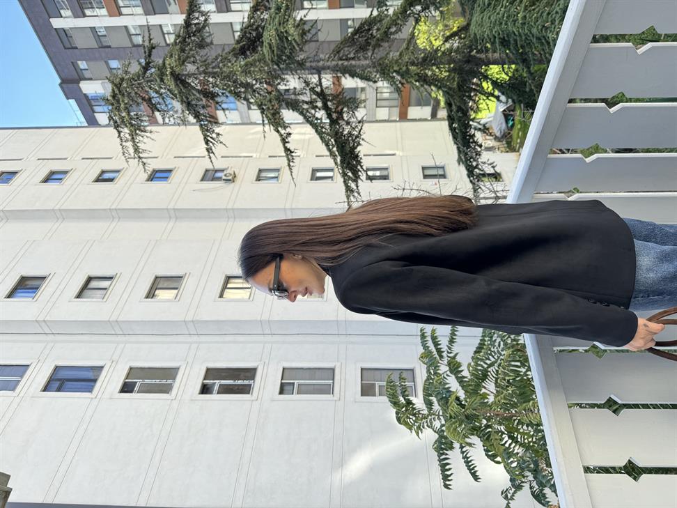 Siyah Üç Düğmeli Blazer Ceket