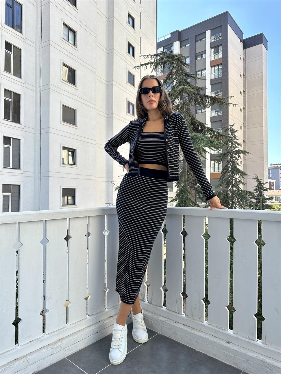 Siyah Üçlü Çizgili Fitilli Takım