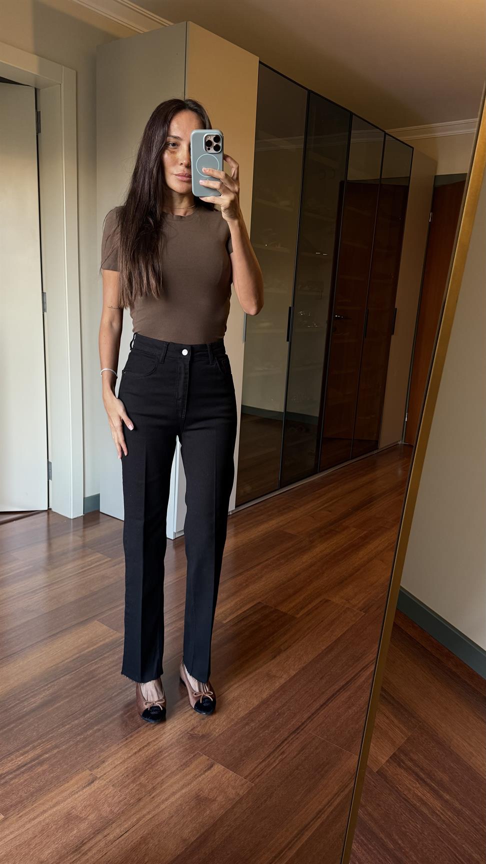 Siyah Ütü İzli Straight Jean Pantolon