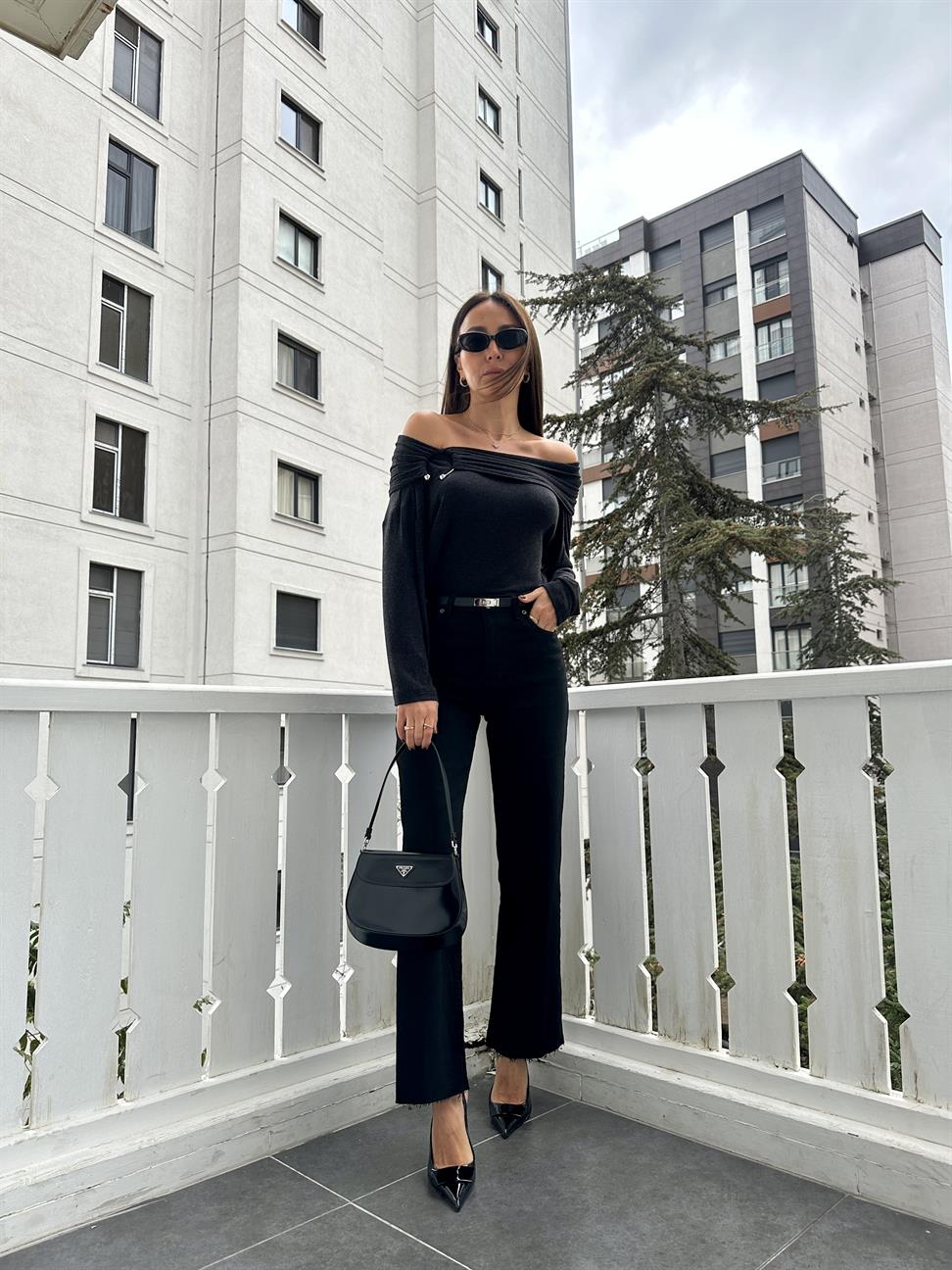 Antrasit Uzun Kol Madonna Yaka Halkalı Bluz