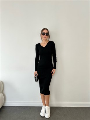 Siyah Uzun V Yakalı Triko Elbise