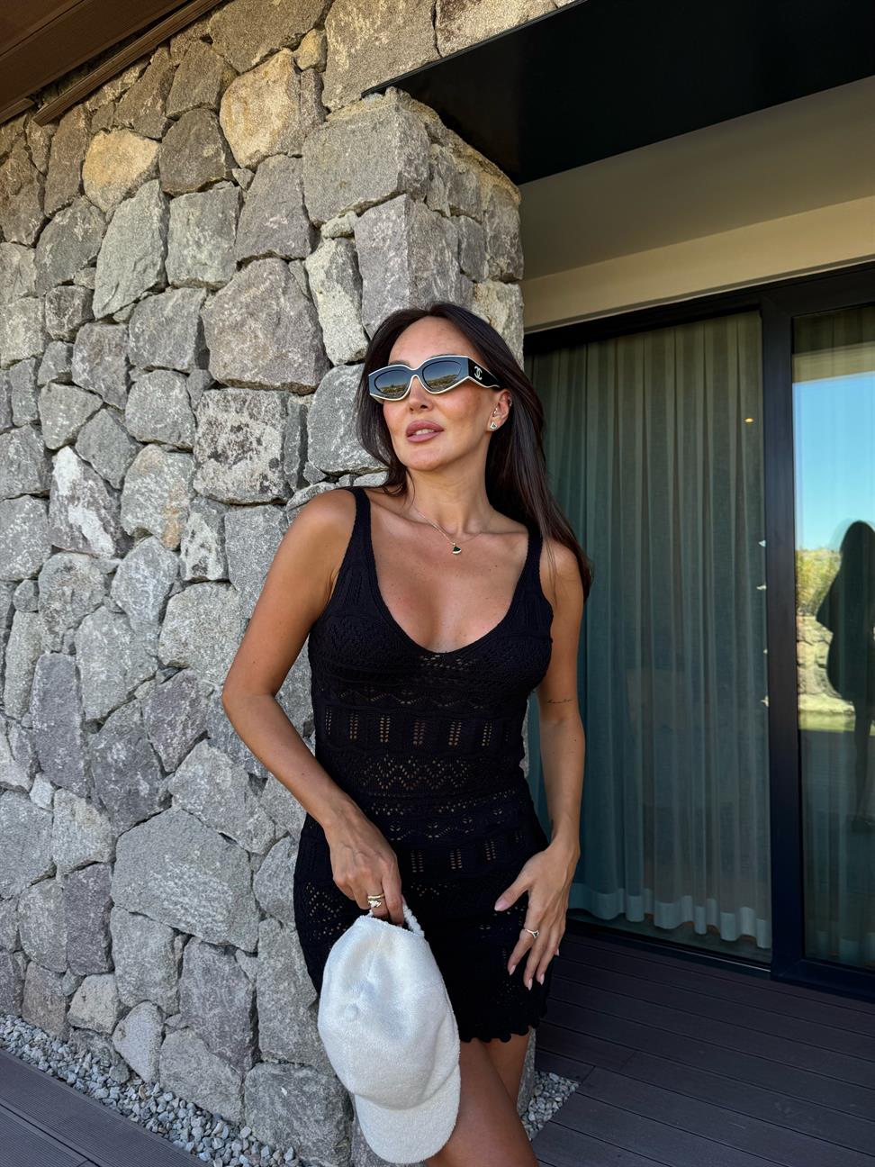 Siyah V Yaka Triko Elbise