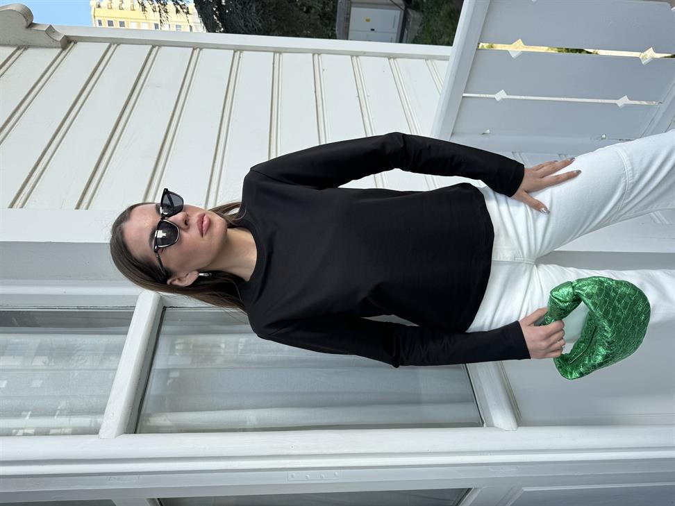 Siyah Vatkalı Sweatshirt