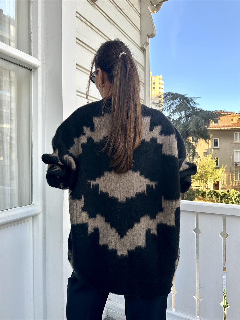 Siyah-Vizon Şardonlu İki Renkli Hırka