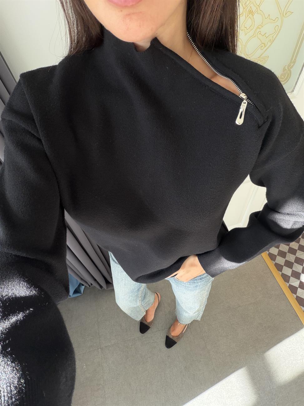 Siyah Yaka Fermuarlı Çelik Örme Triko