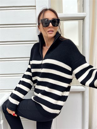 Siyah Yarım Balıkçı Beyaz Şeritli Yakası Fermuar Detay Kazak