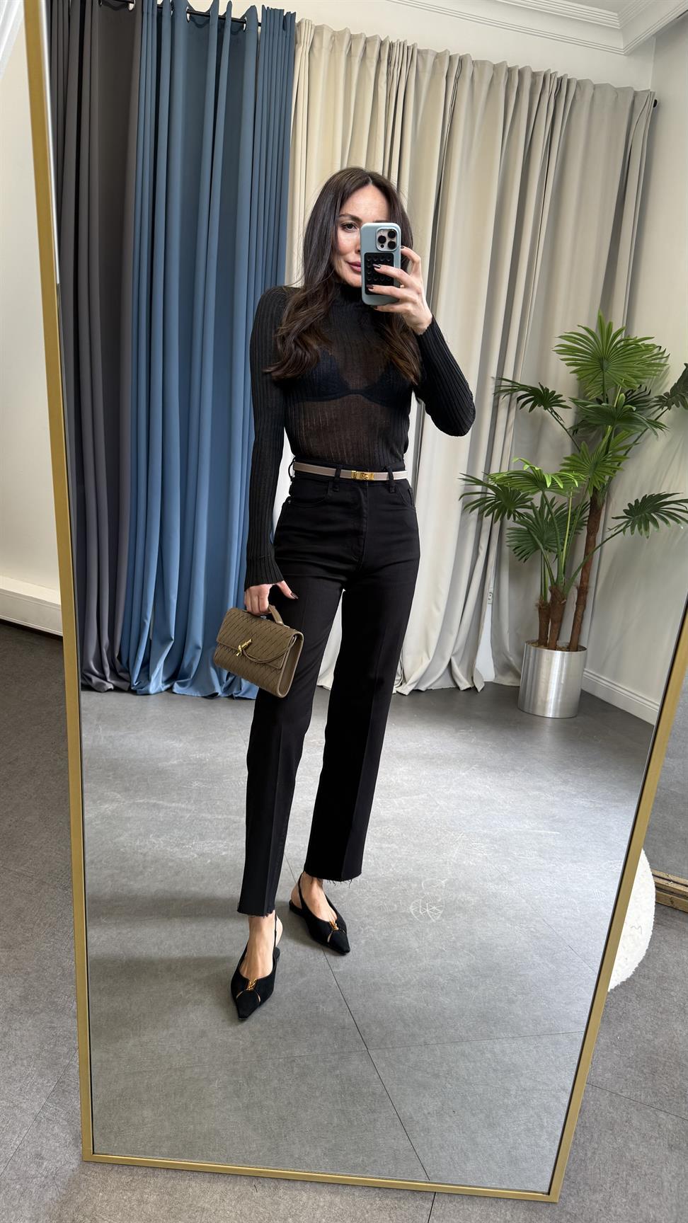 Siyah Yıkamalı Düz Kesim Jean Pantolon