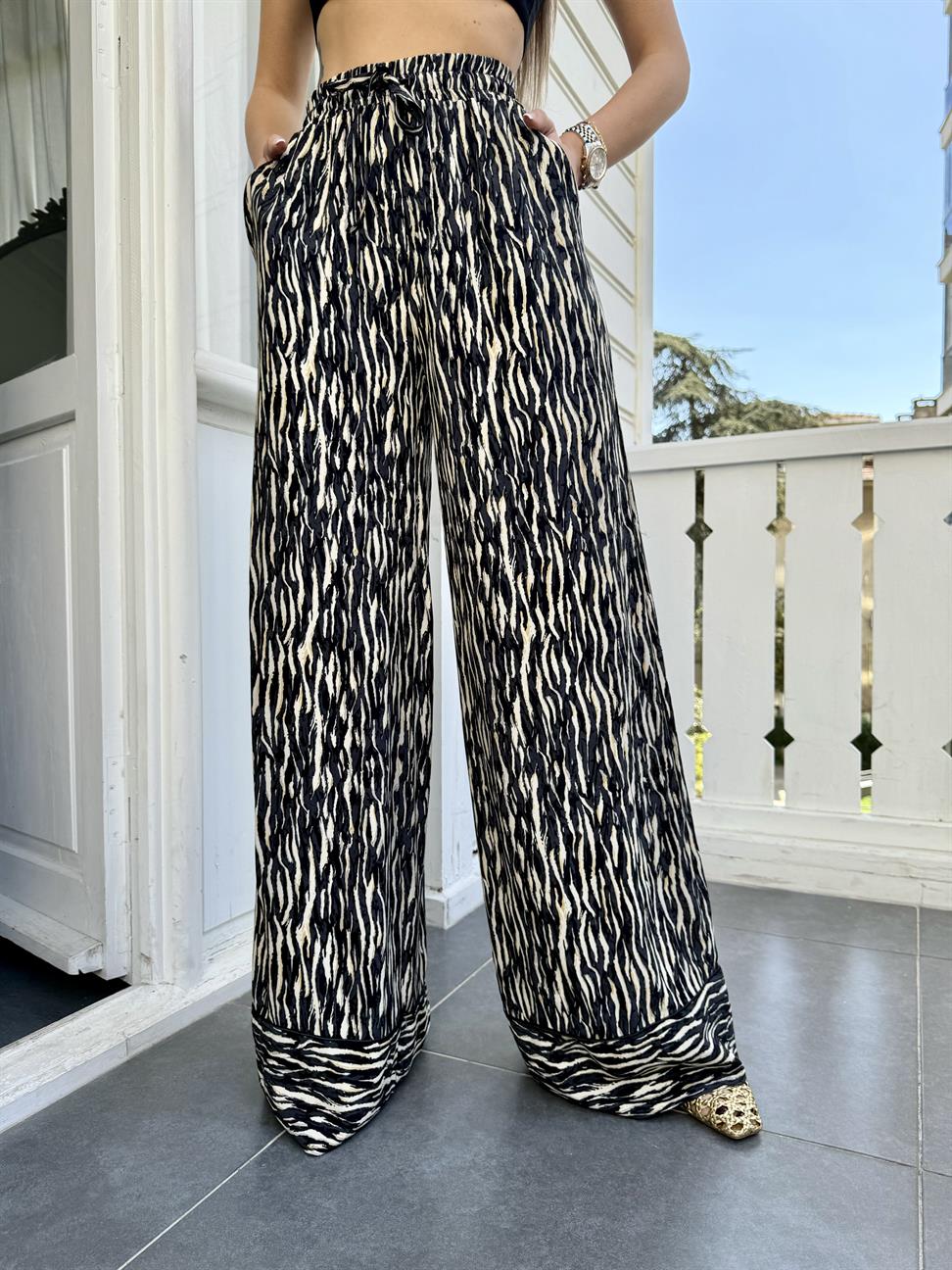 Siyah Zebra Bel Lastikli Pantolon