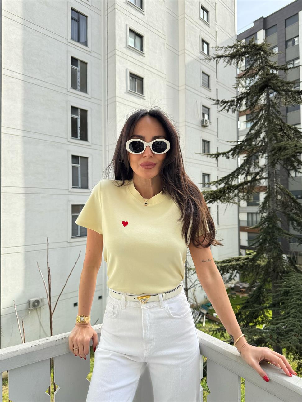 Soft Sarı Kalpli Tişört