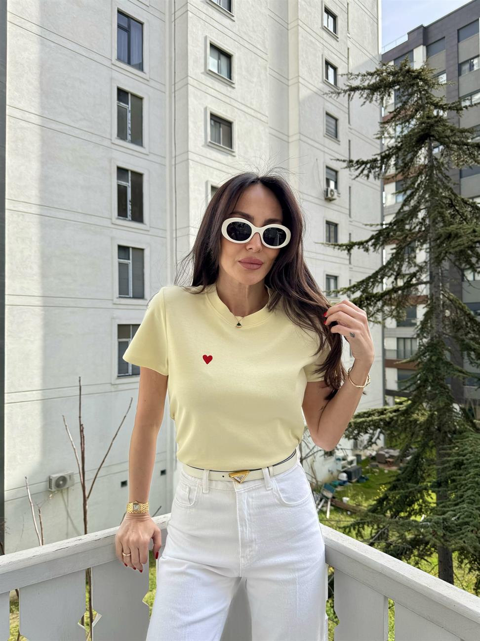 Soft Sarı Kalpli Tişört