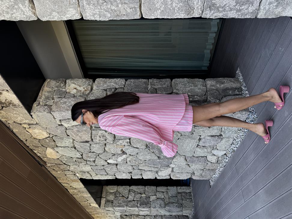 Strawberry Çizgili Fırfır Detaylı Şortlu Takım