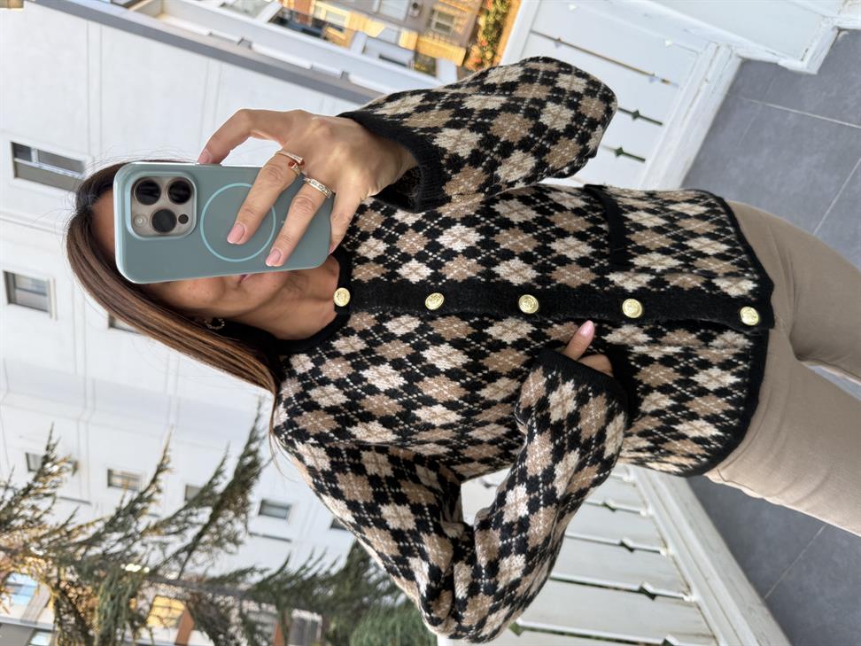 Sütlü Kahve 2 Cepli Gold Düğmeli Hırka