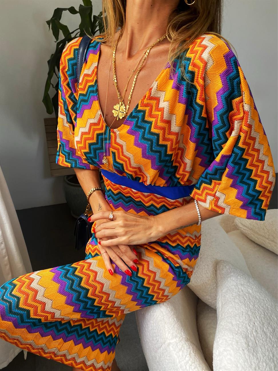 Turuncu Yarasa Kol V Yaka Zizgag Desen Elbise