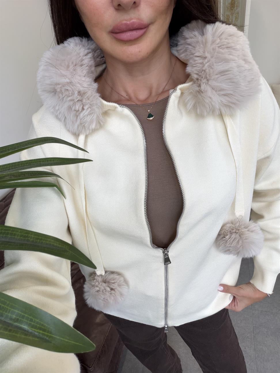 Vanilya Korsman Kürklü Fermuarlı Kazak