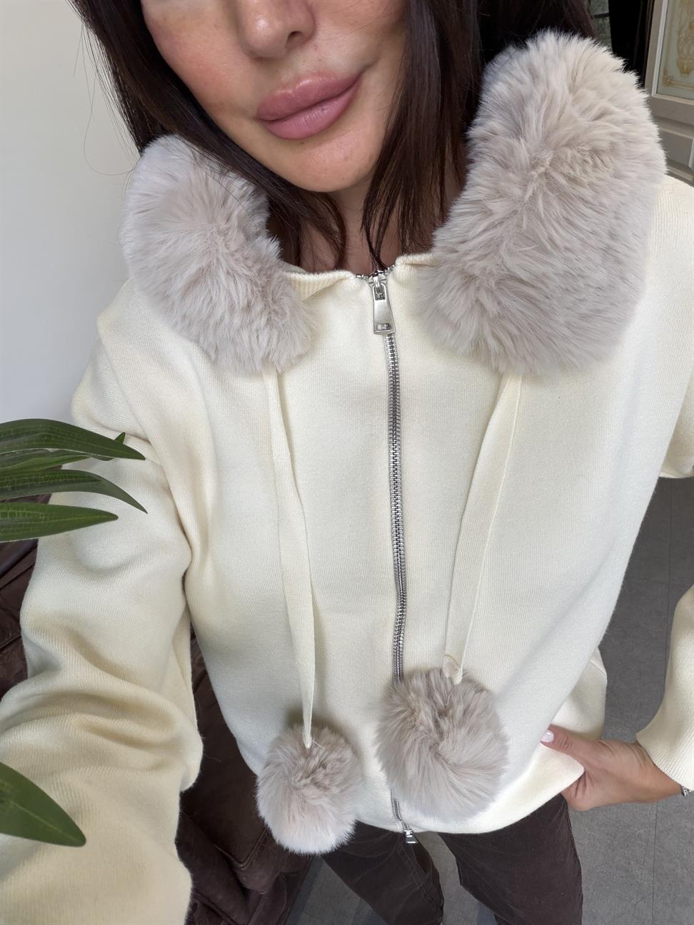 Vanilya Korsman Kürklü Fermuarlı Kazak