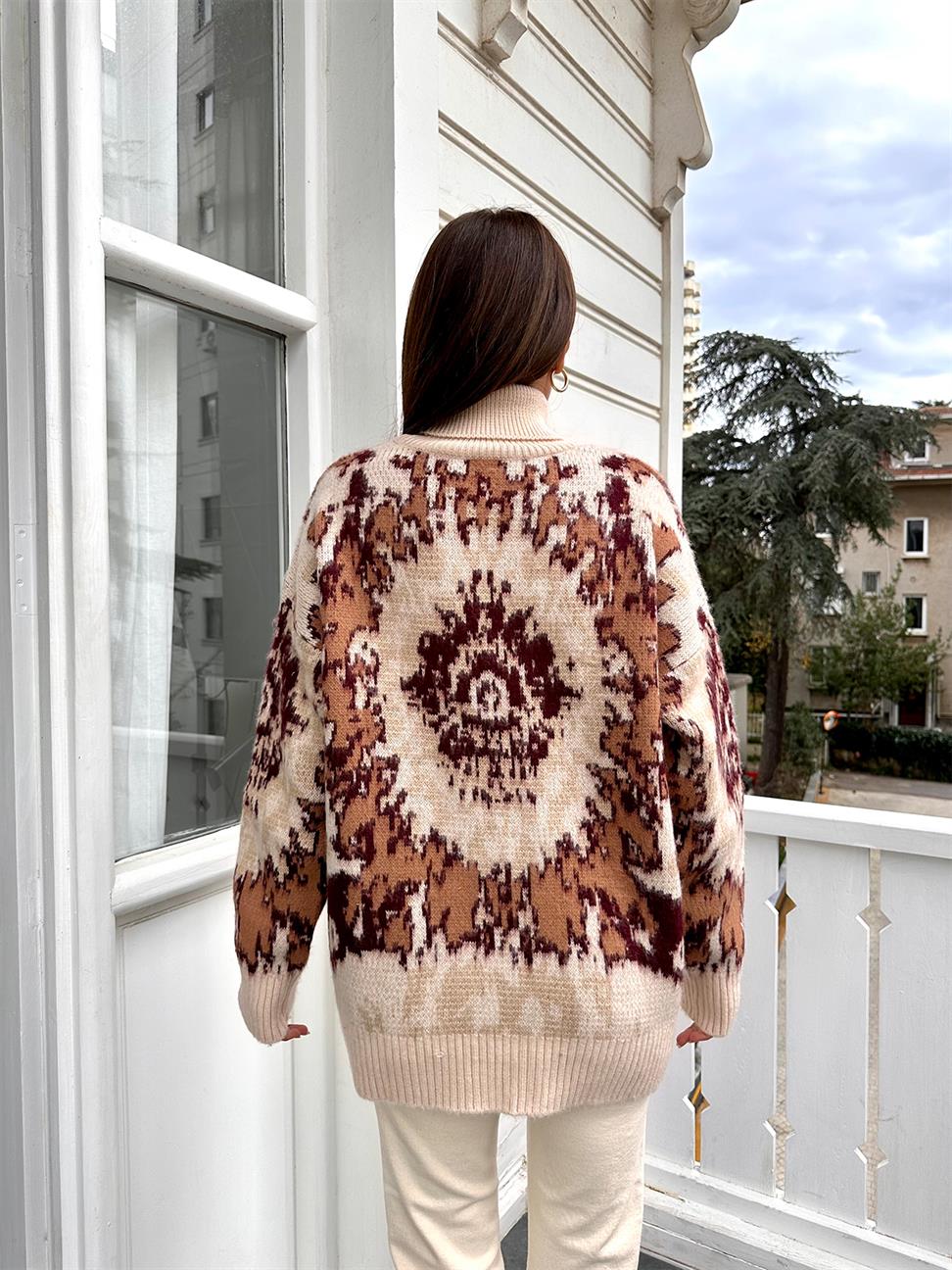 Vanilya Şardonlu Balıkçı Yaka Kazak