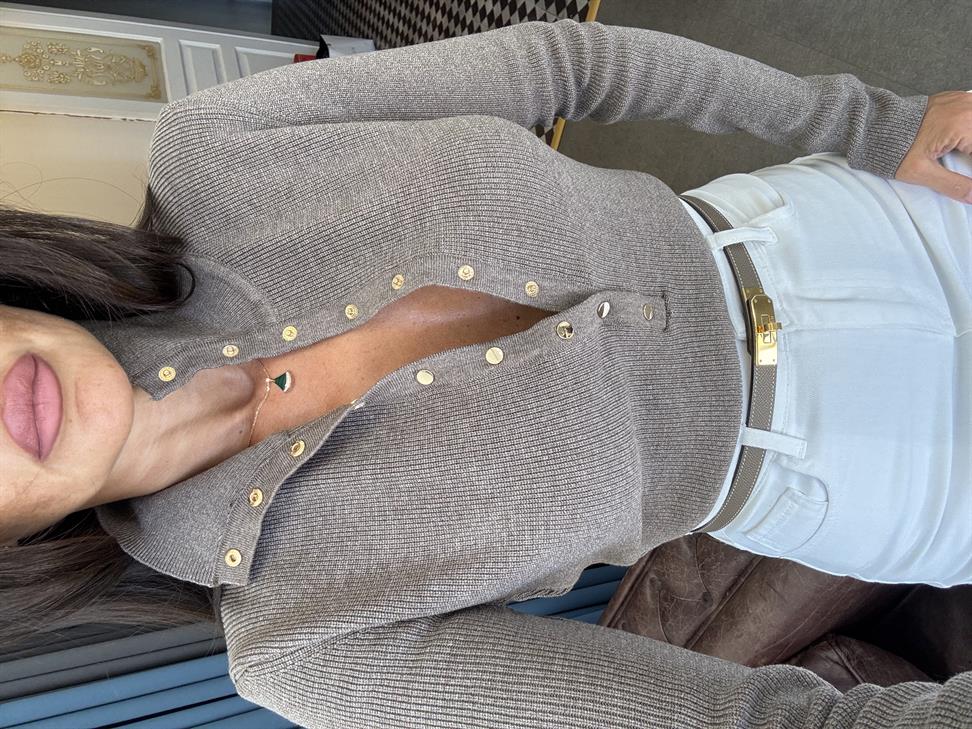 Vizon Dik Yaka Çıtçıtlı Triko Kazak