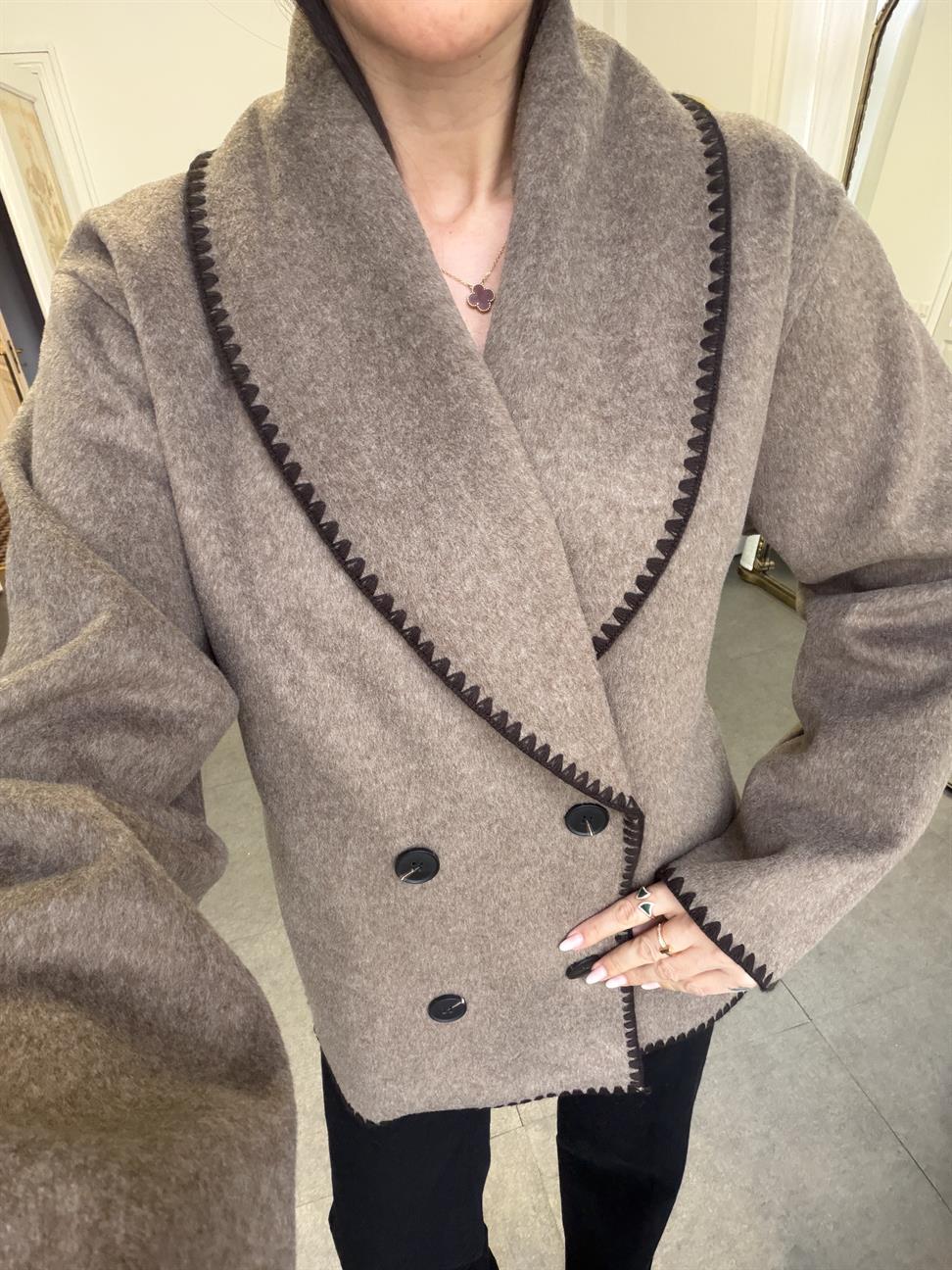 Vizon Dikiş Detaylı Ceket