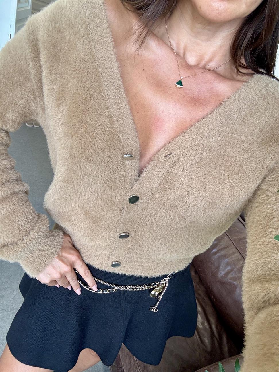 Vizon Düğmeli Sakallı Hırka