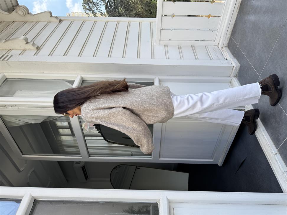 Vizon V Yaka Şardonlu Düğmeli Triko Hırka