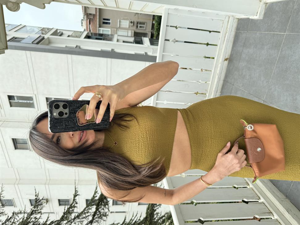 Yağ Yeşili Bel Dekolte Detaylı Gofre Elbise