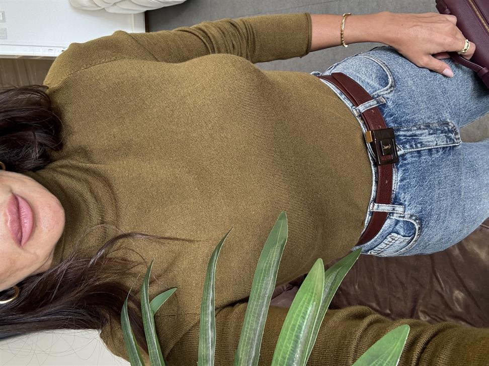 Yağ Yeşili Dik Yaka Yünlü Yumuşak İnce Dokulu Triko Kazak