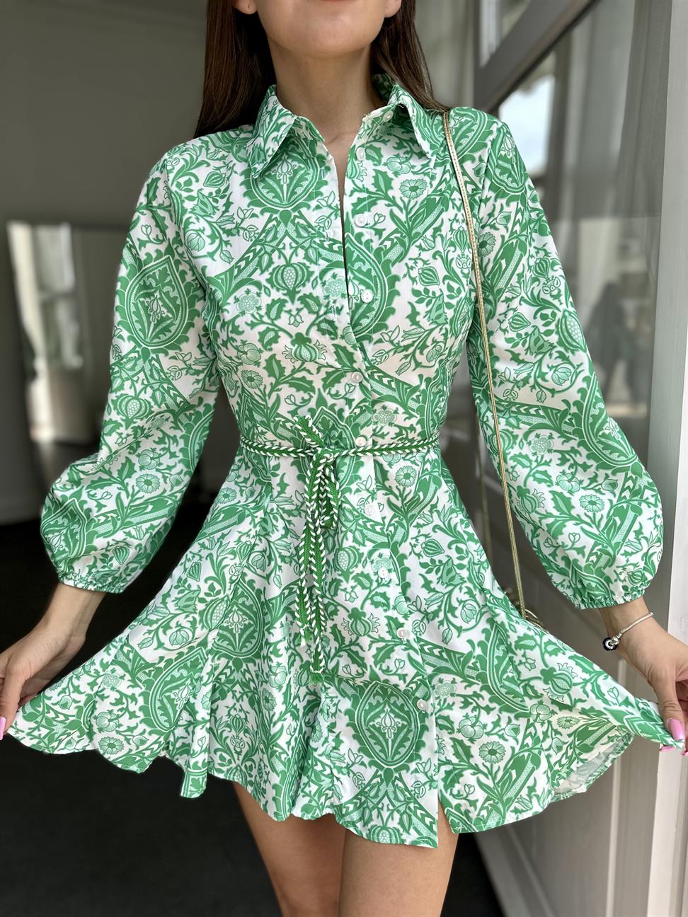 Yeşil Asimetrik Etek Kısa Elbise