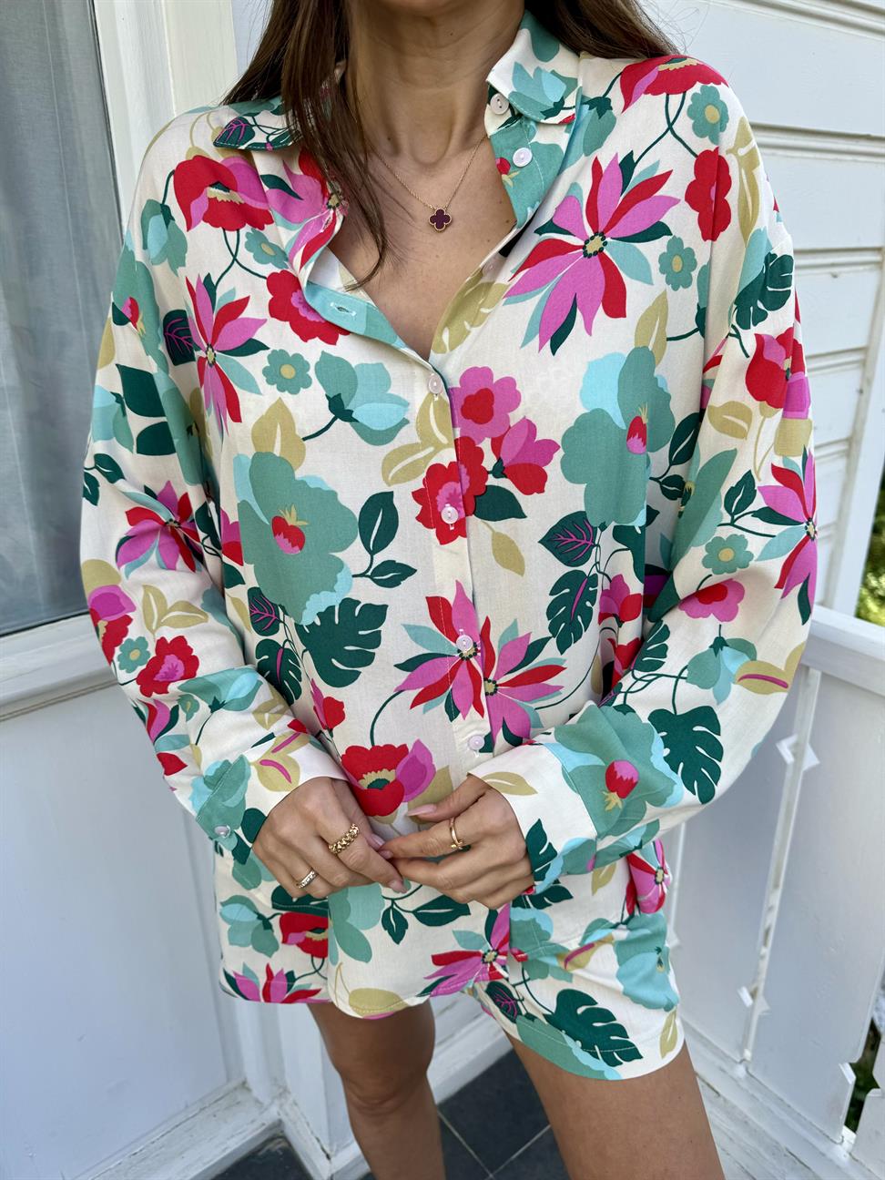 Yeşil Çiçekli Takım