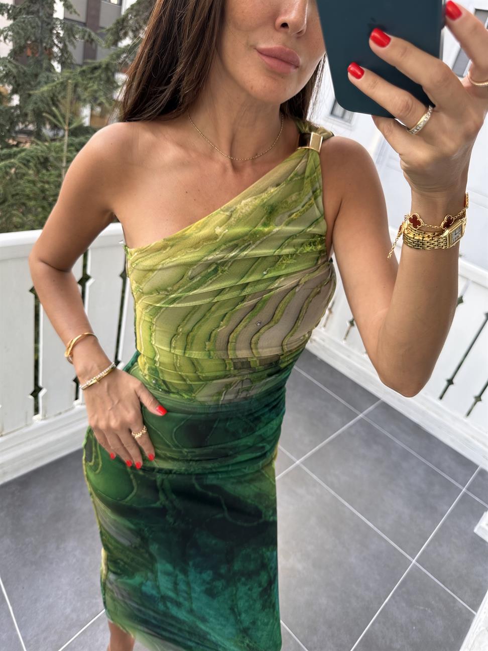 Yeşil Drapeli Tek Omuz Desenli Elbise