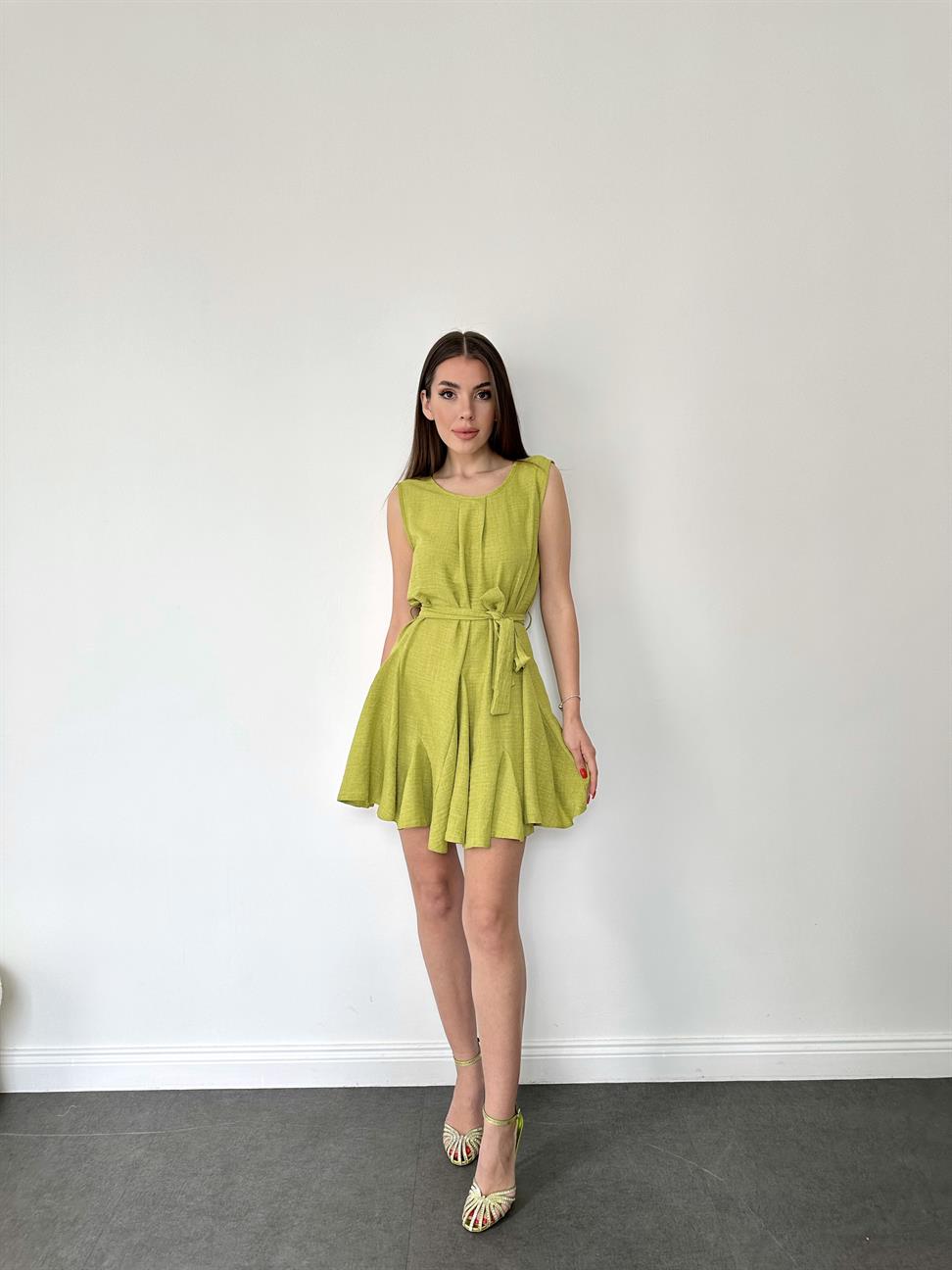Yeşil Kolsuz Kuşaklı Elbise