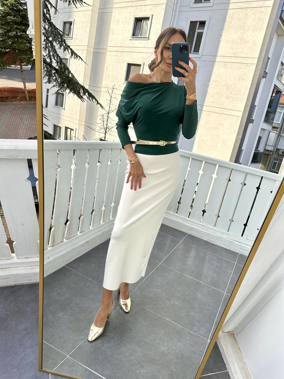 Yeşil Omzu Pileli Bluz