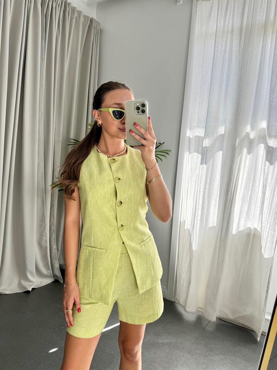 Yeşil Yelekli Şort Takım