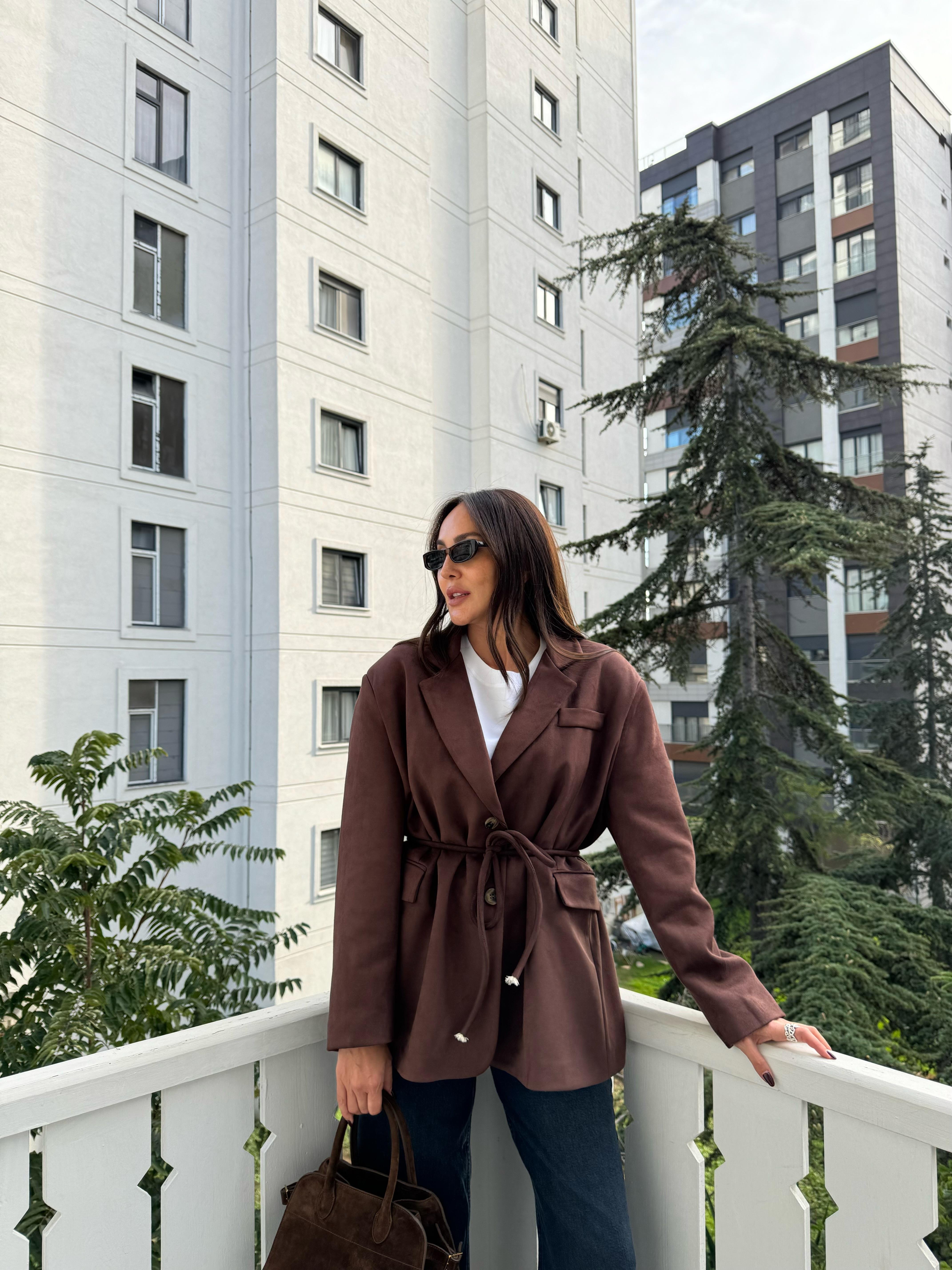 Acı Kahve Bağlama Detay Süet Ceket