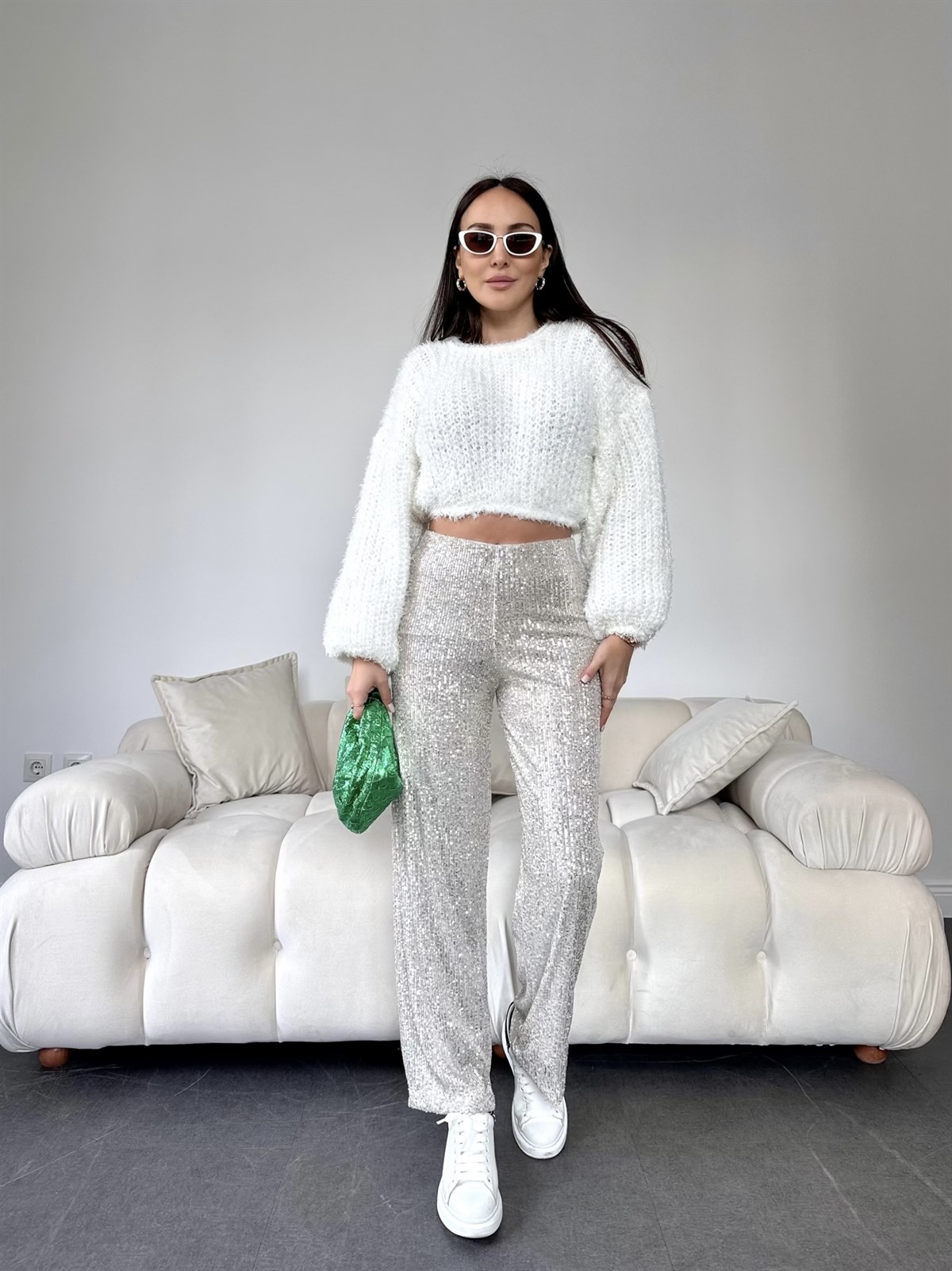 Bej  Payet İşlemeli Kumaş Pantolon