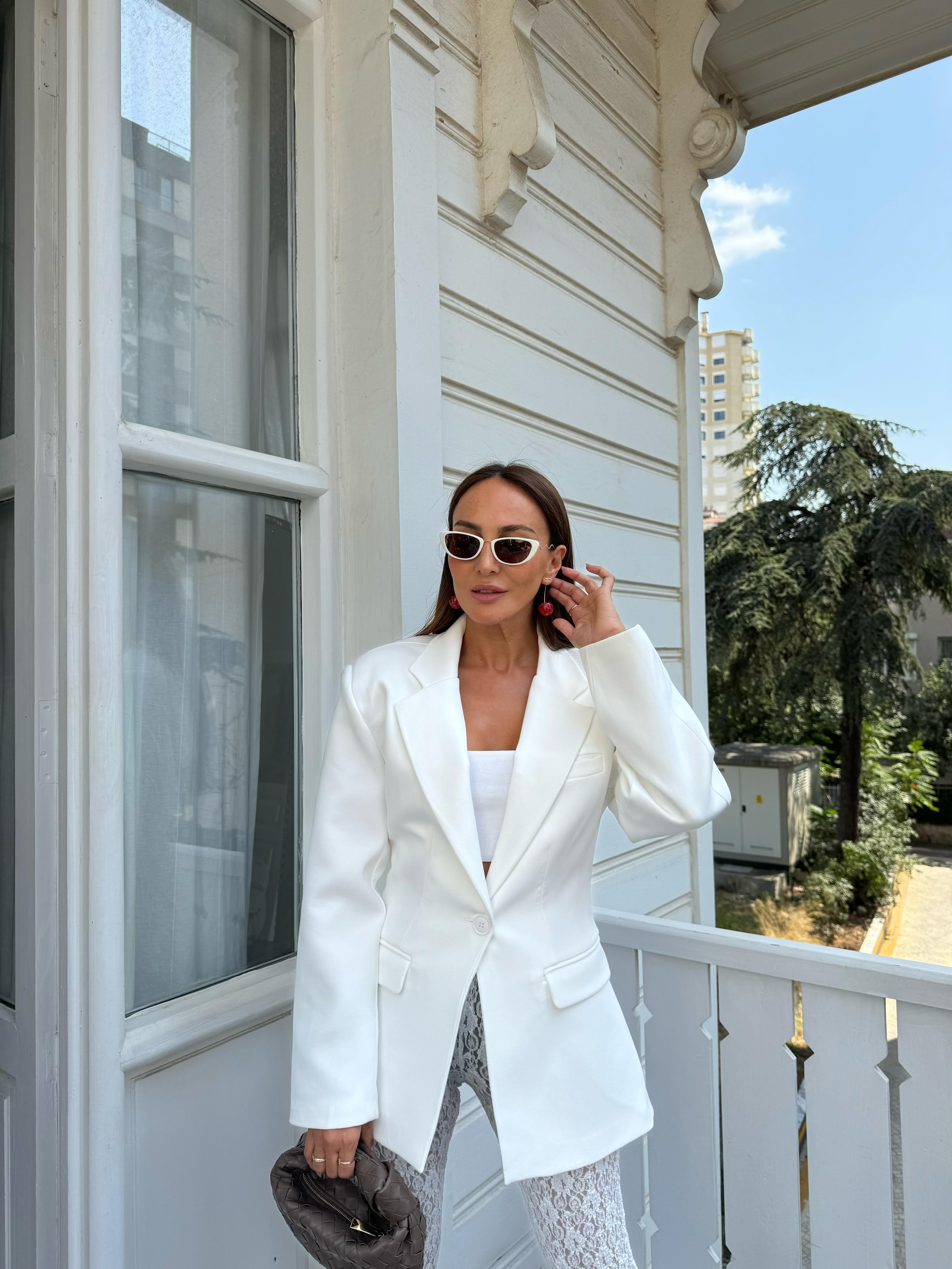 Beyaz Blazer Ceket