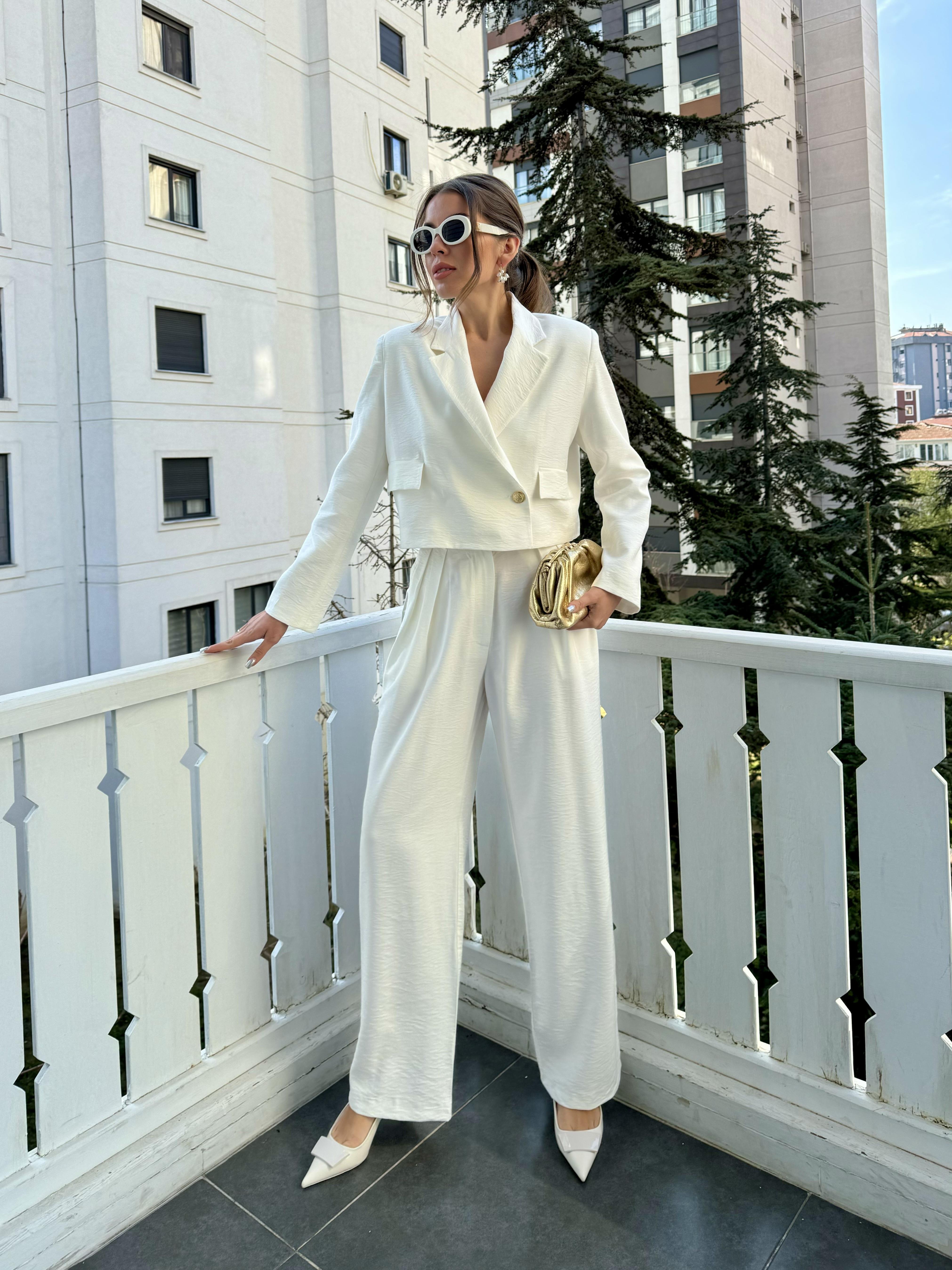 Beyaz Ceket Pantolon Takım