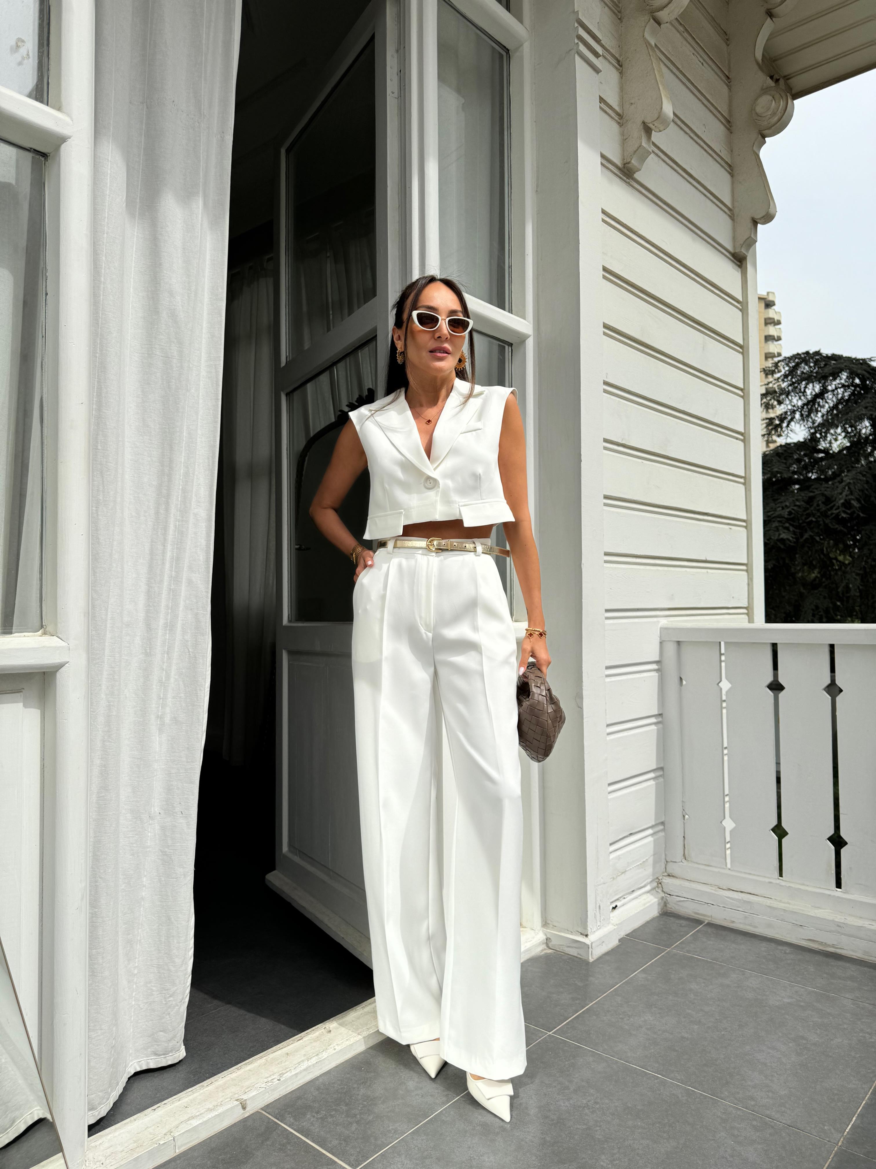 Beyaz Kısa Yelekli Palazzo Takım