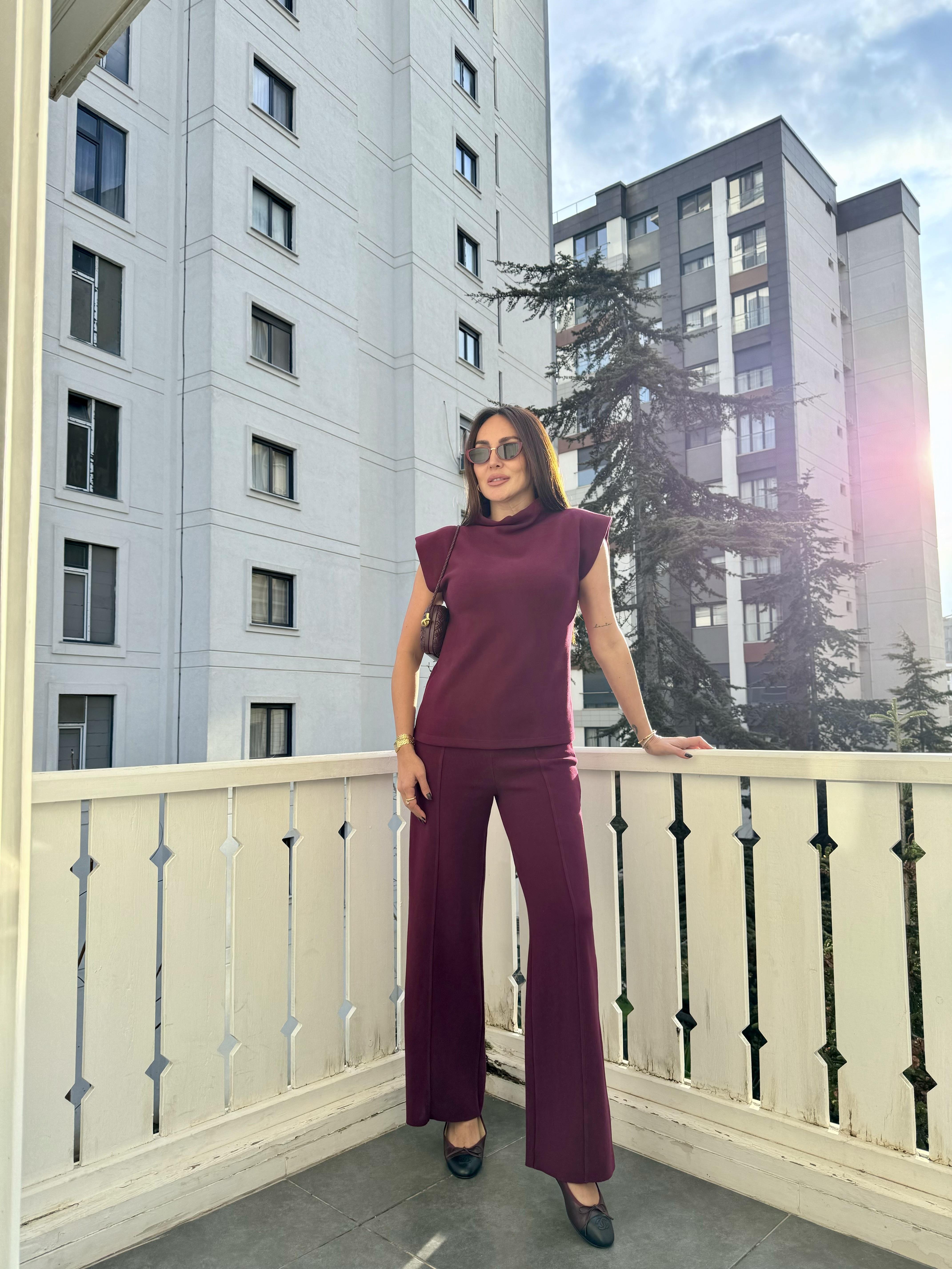 Bordo Dik Yaka Kolsuz Triko ve Pantolon Takım