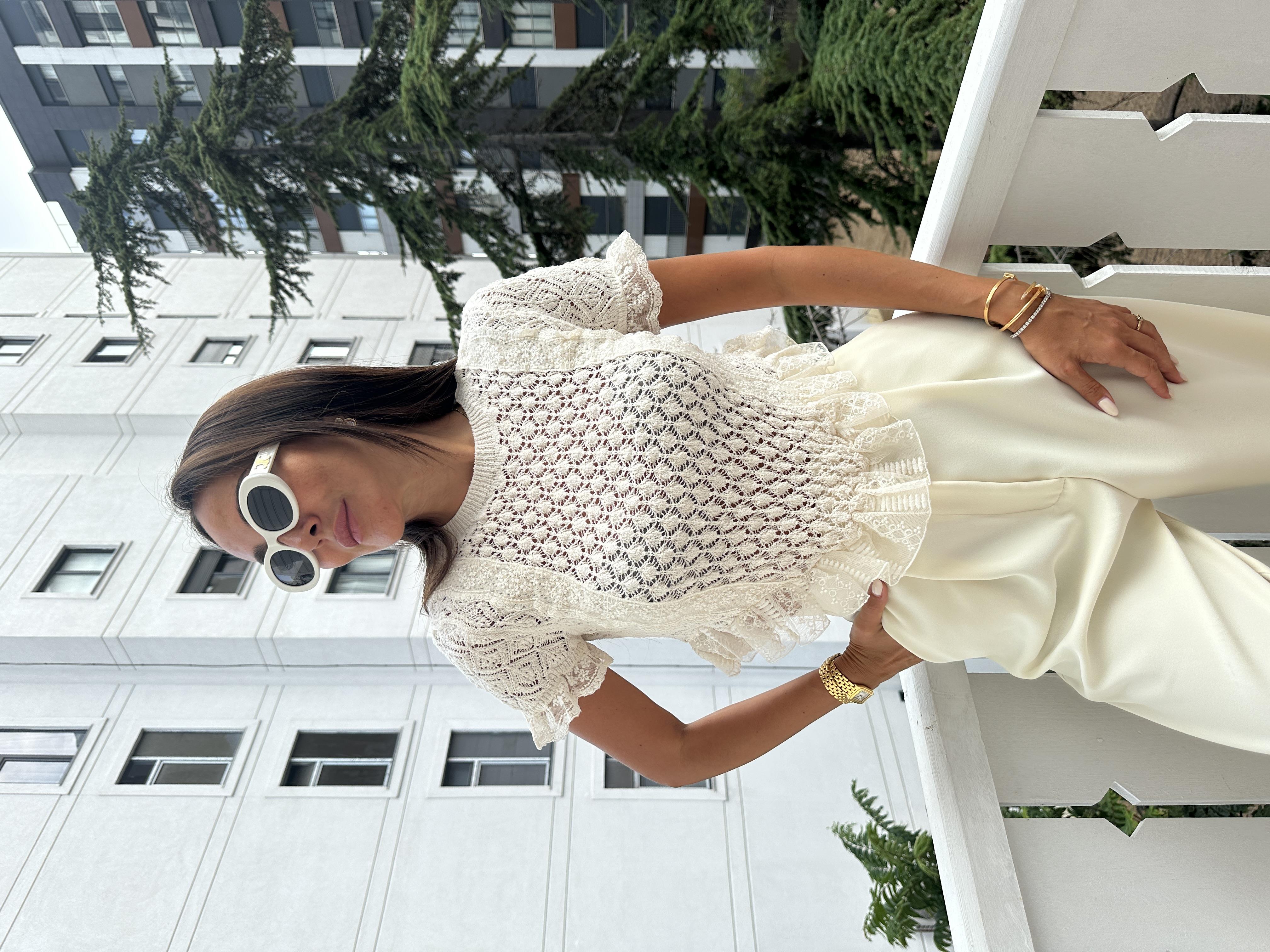 Ekru Dantel Tasarımlı Kadın Kazak