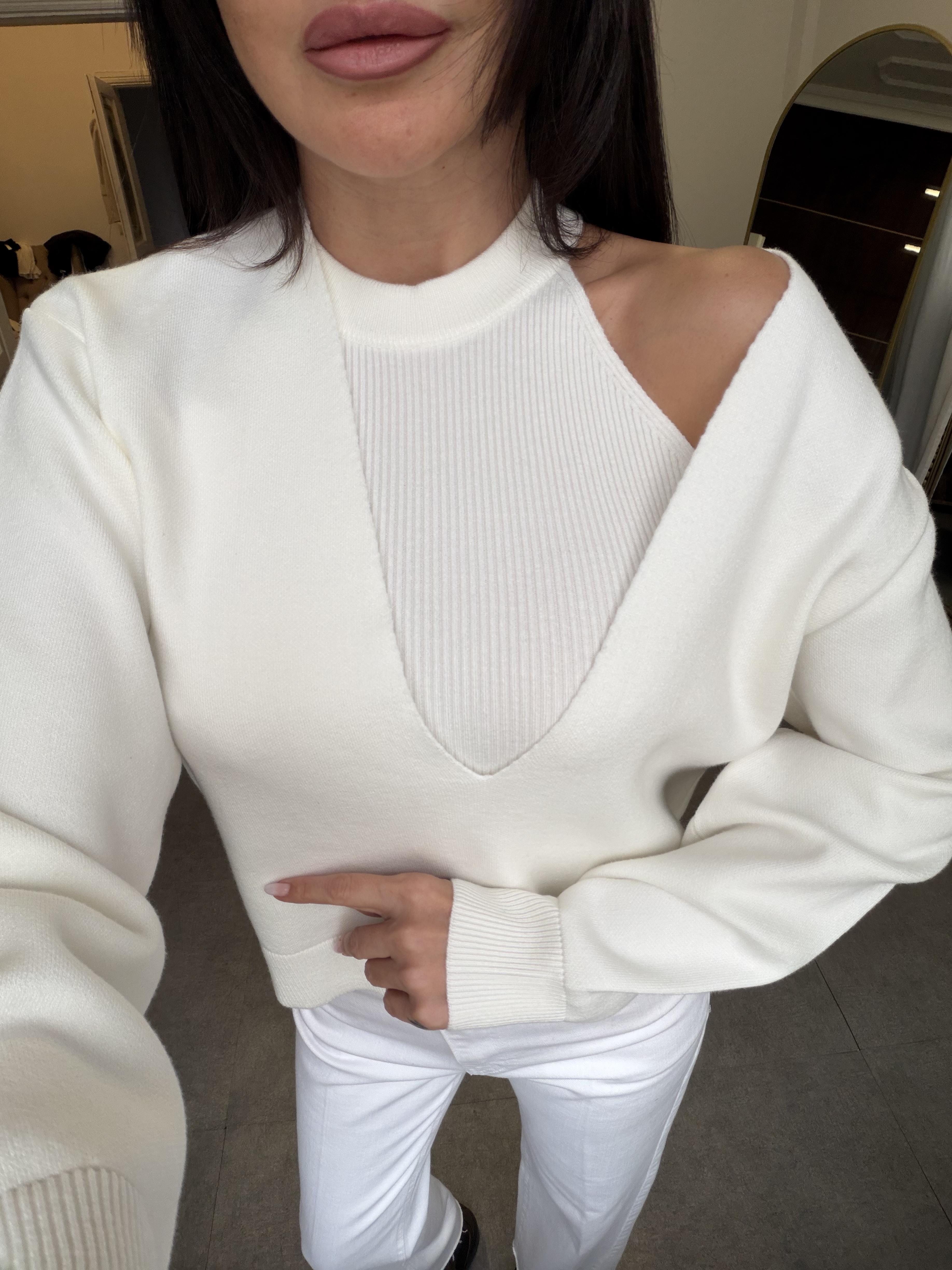 Ekru İkili V Yaka Kazak