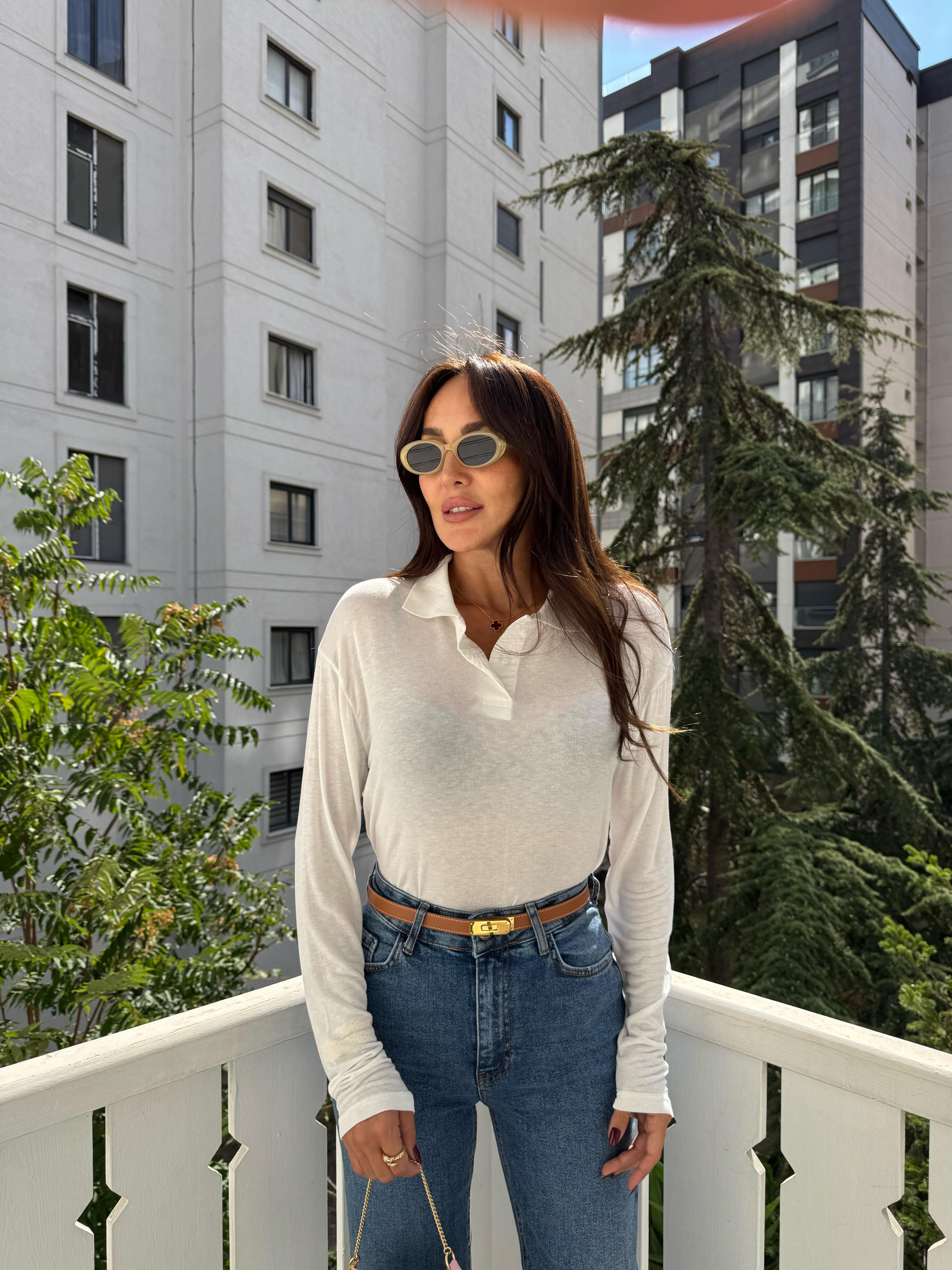 Ekru İnce Doku Polo Yaka Bluz