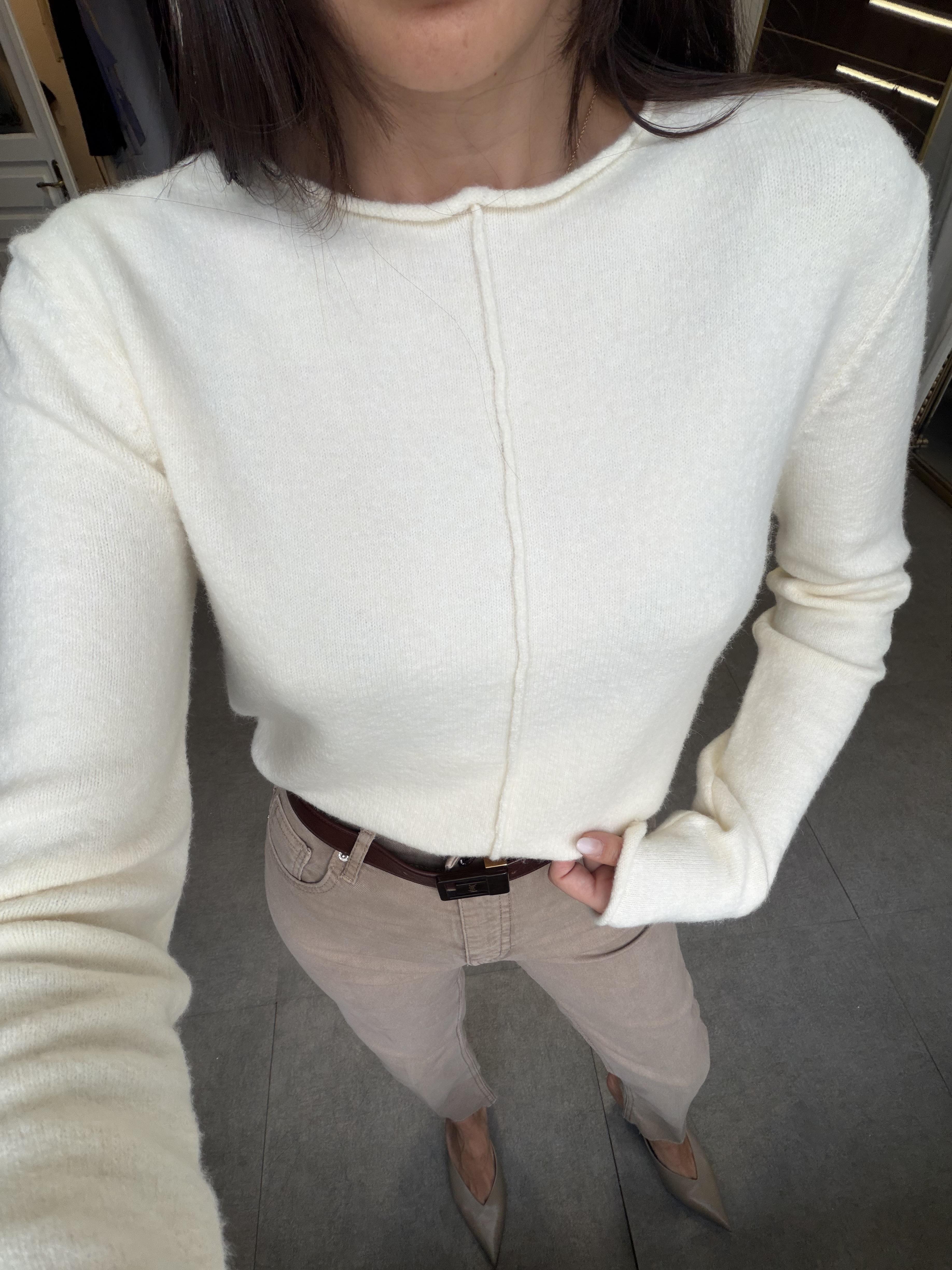 Ekru Kayık Yaka Kazak