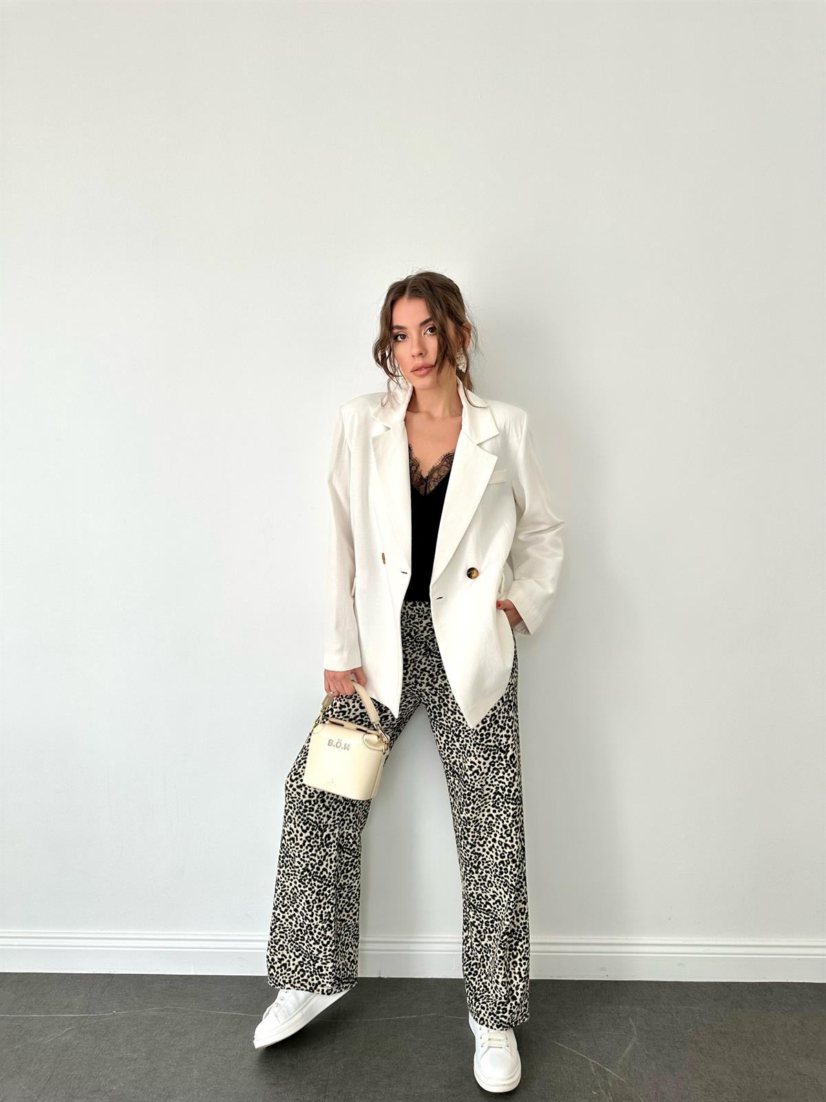 Ekru Keten Blazer Ceket · 10