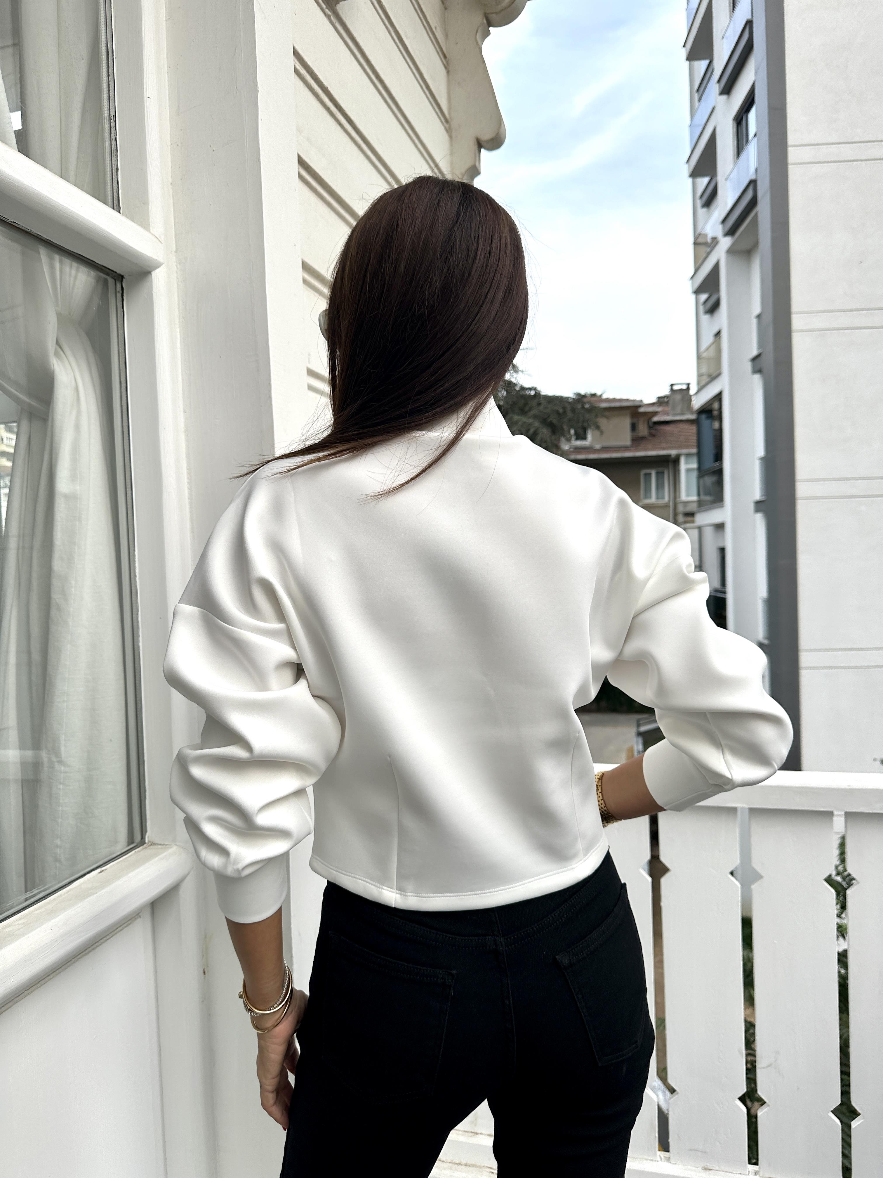 Ekru Scuba Sweatshirt