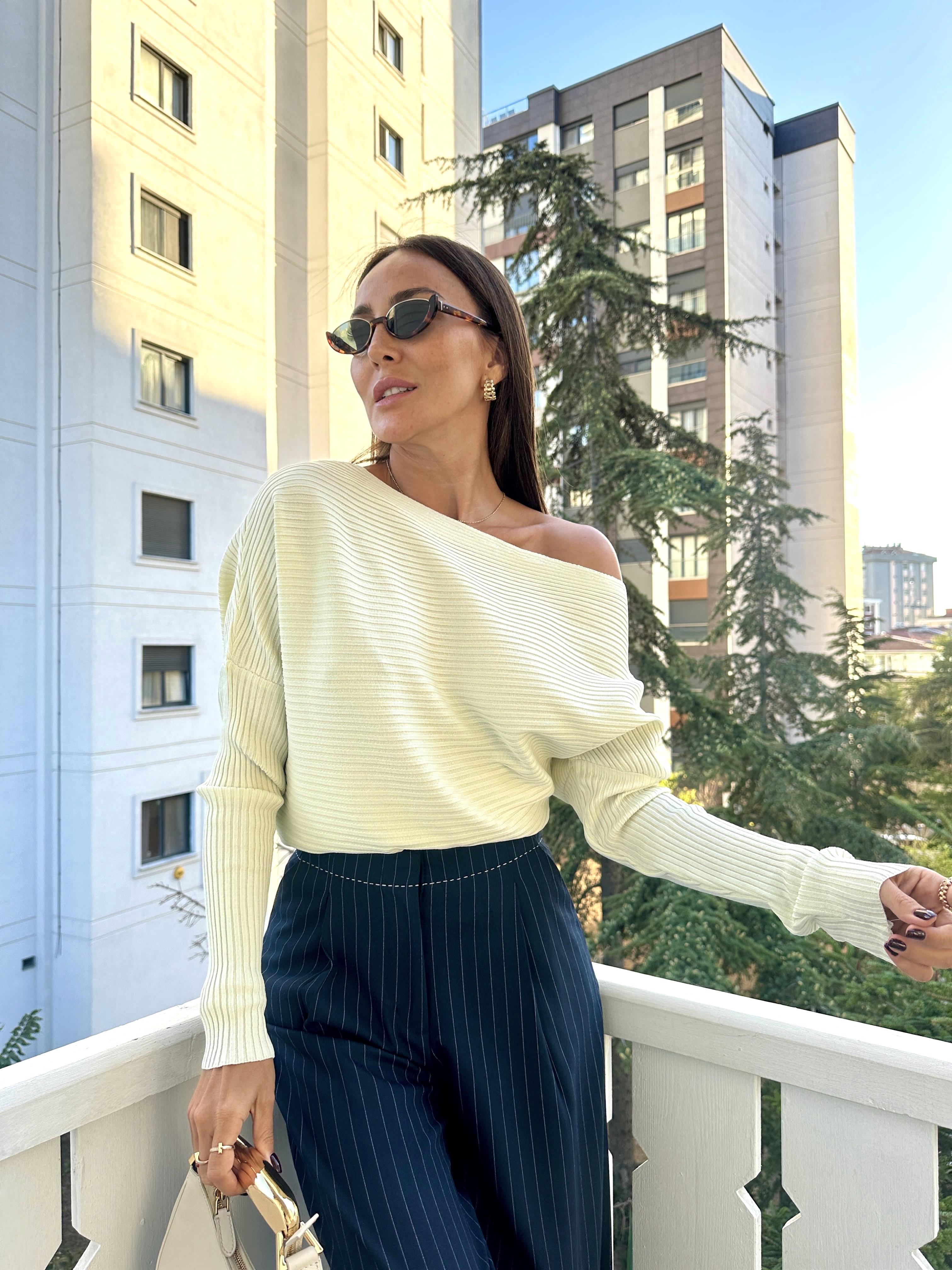 Ekru Yarasa Kol Kazak