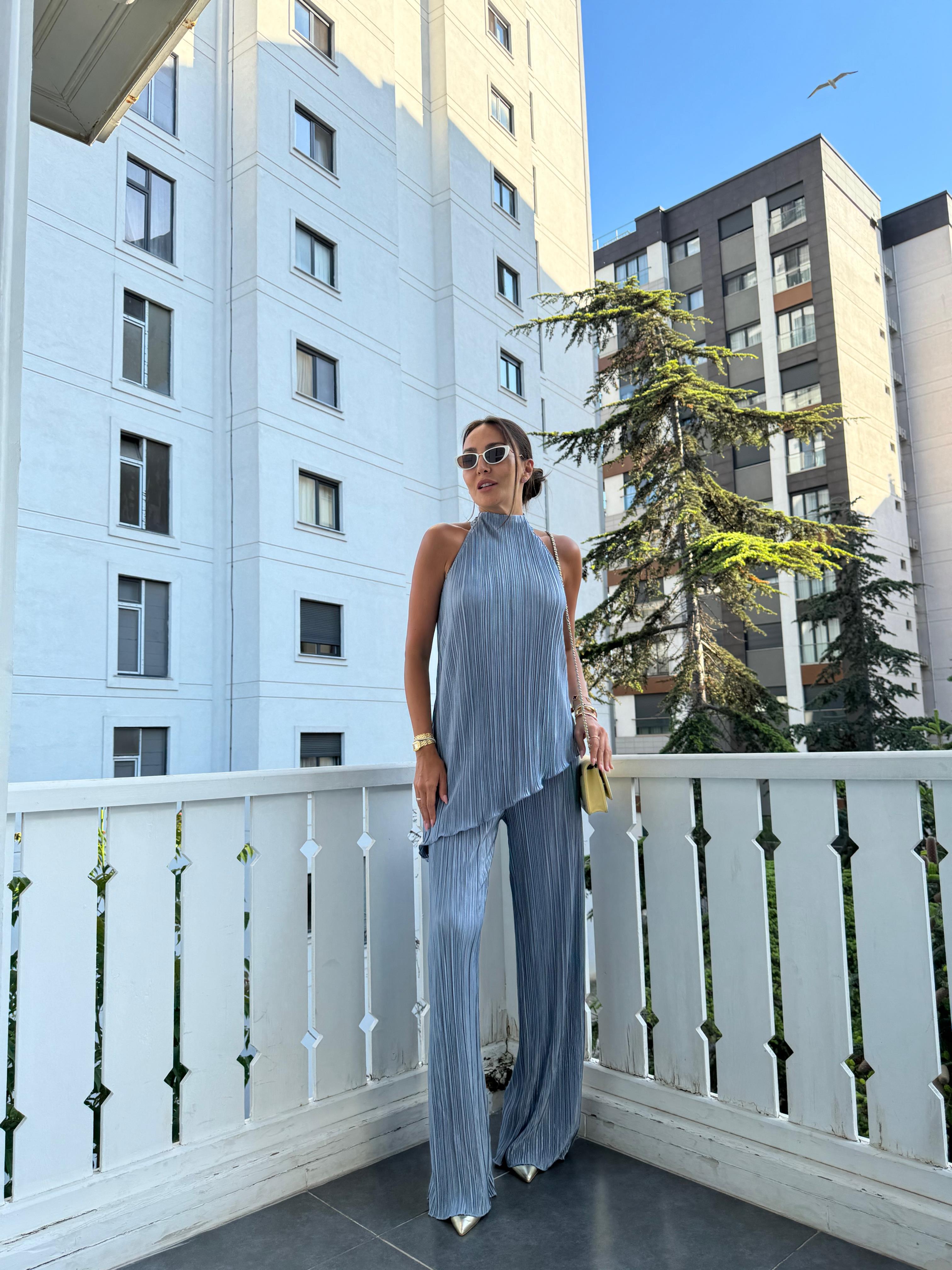 Gri Kırınkıl Kumaş Bluz Takım