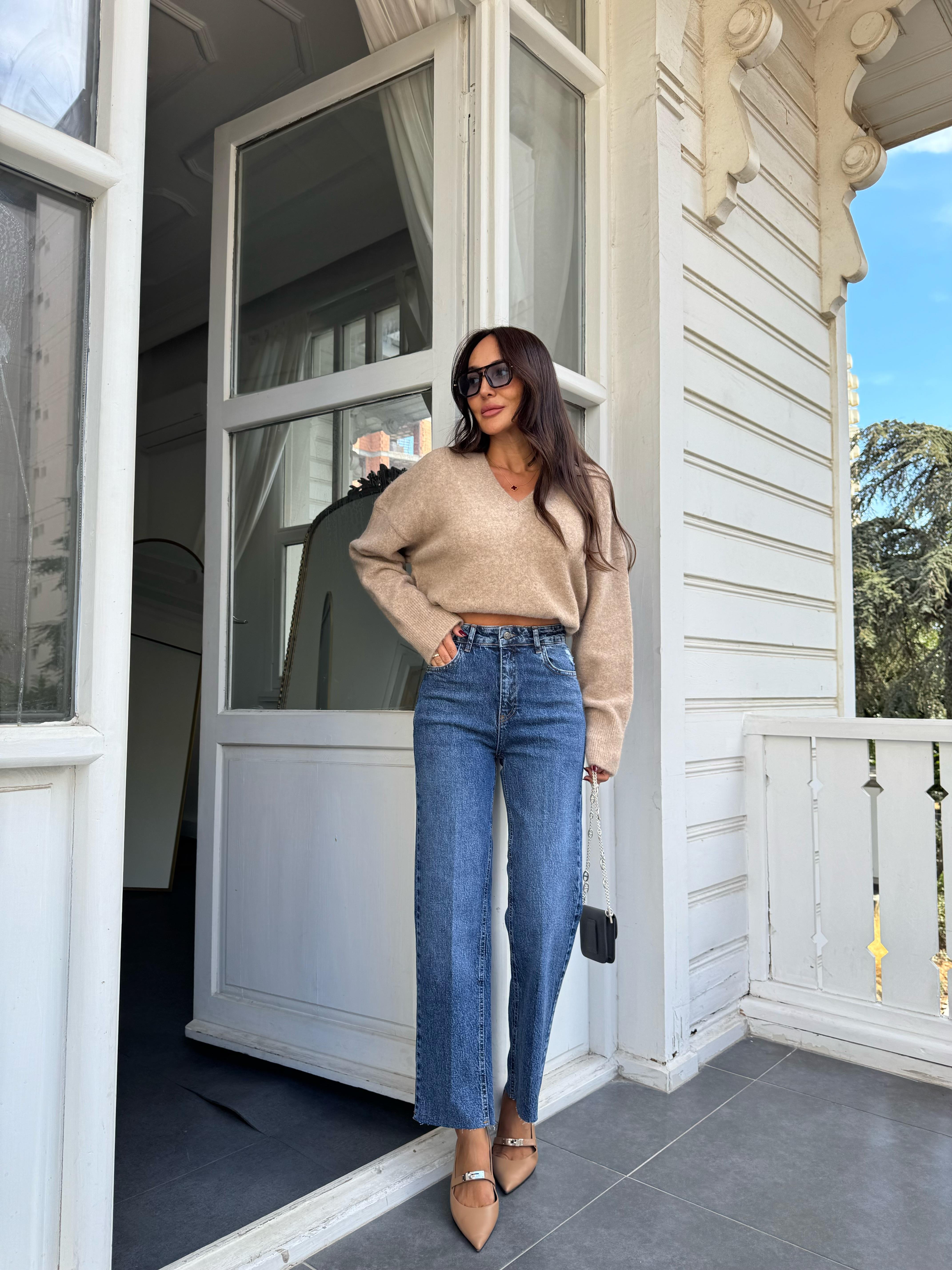 Hafif Eskitmeli Yıkamalı Düz Kesim Jean Pantolon