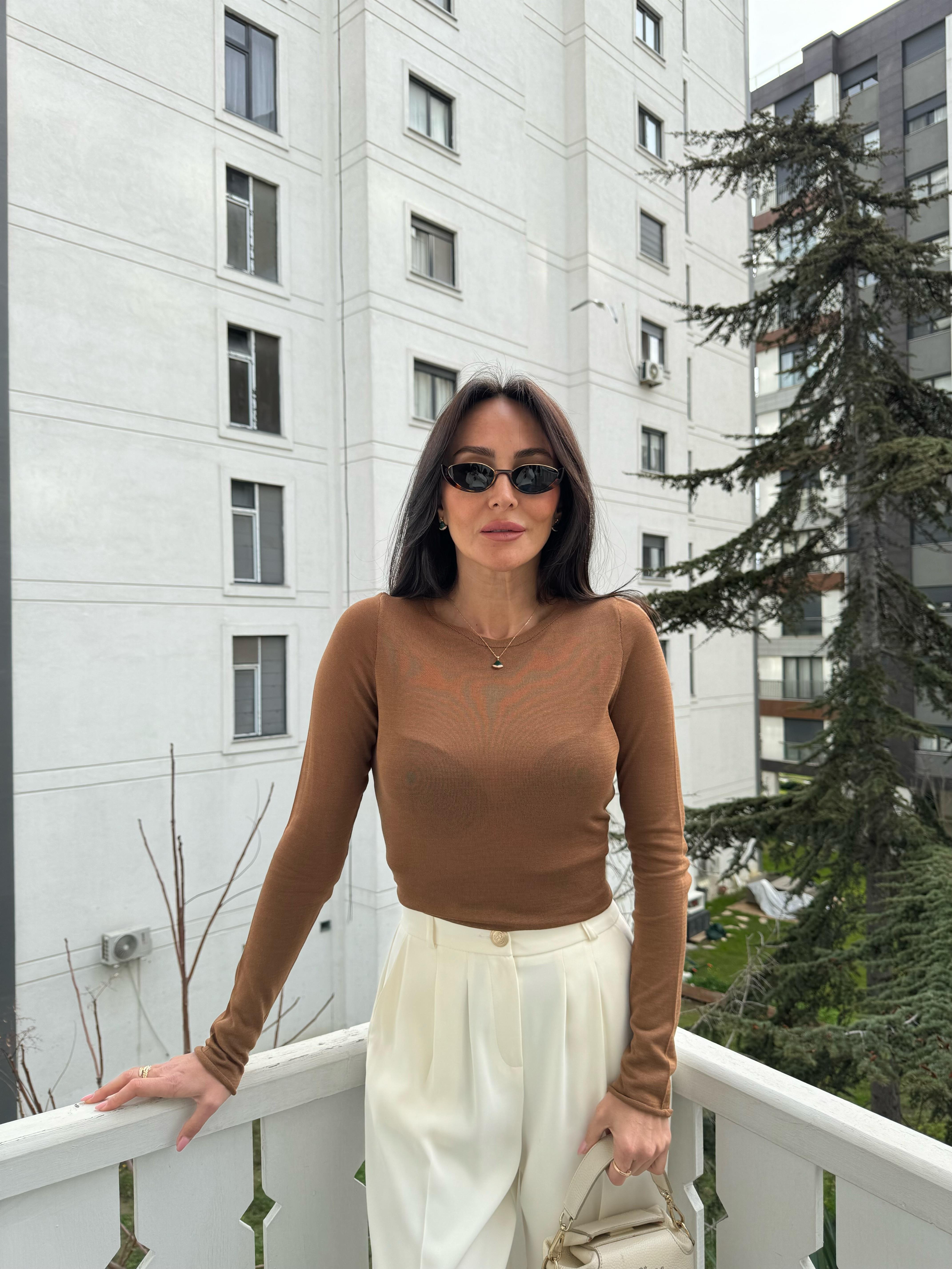 Kahve Bol Kesim Transparan Triko