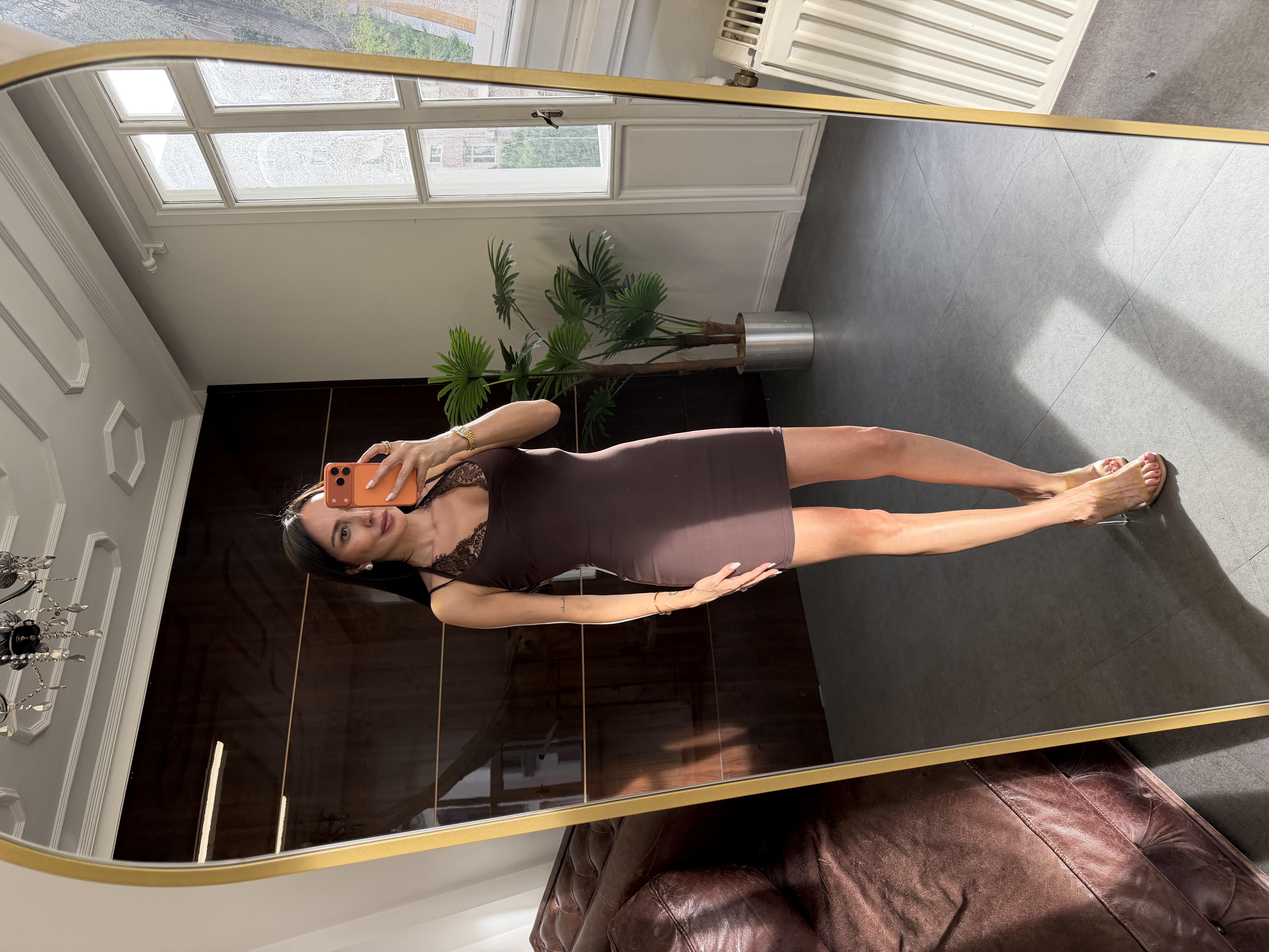 Kahve Dantelli Mini Elbise