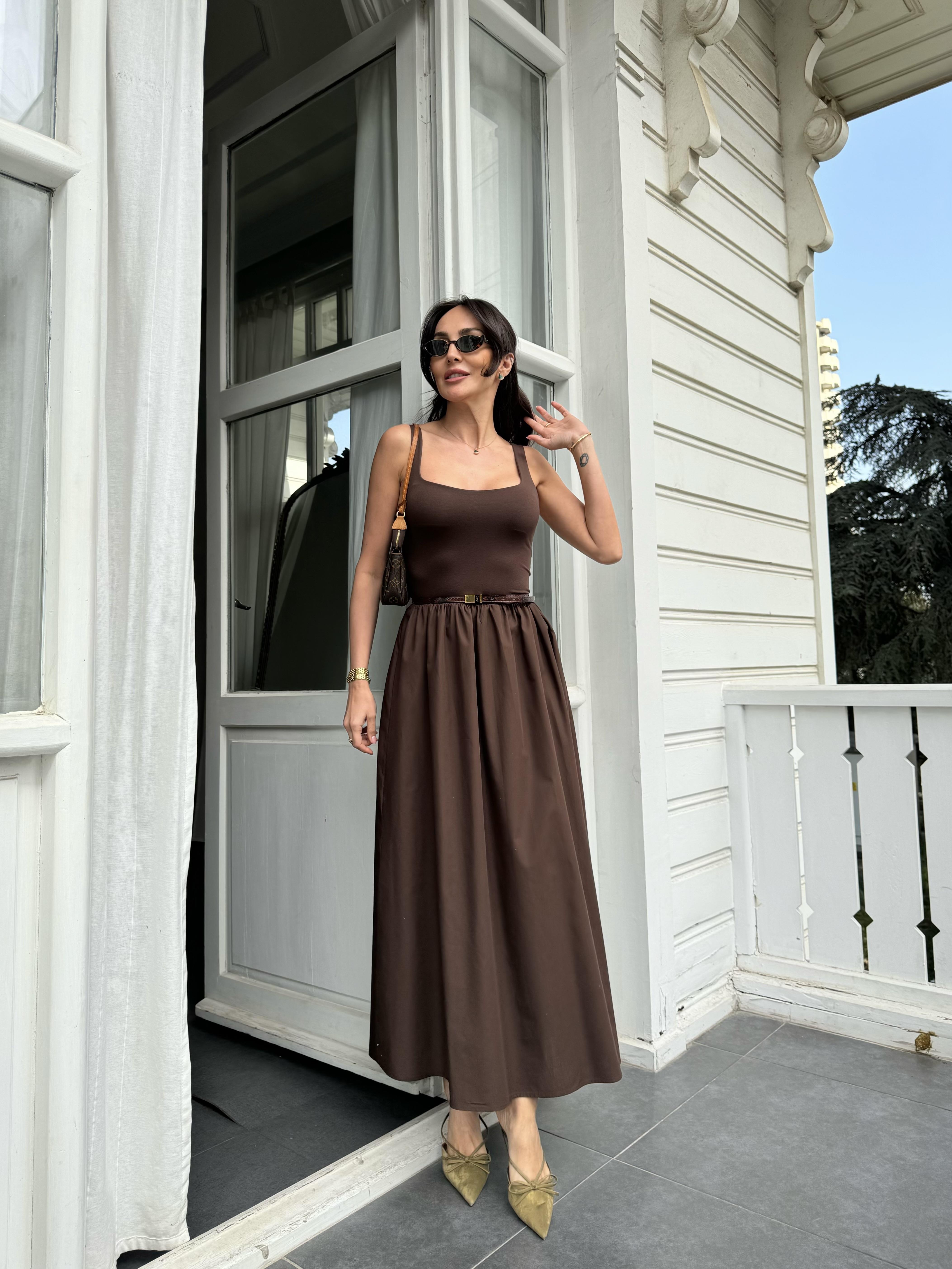 Kahve Kalın Askılı Uzun Elbise